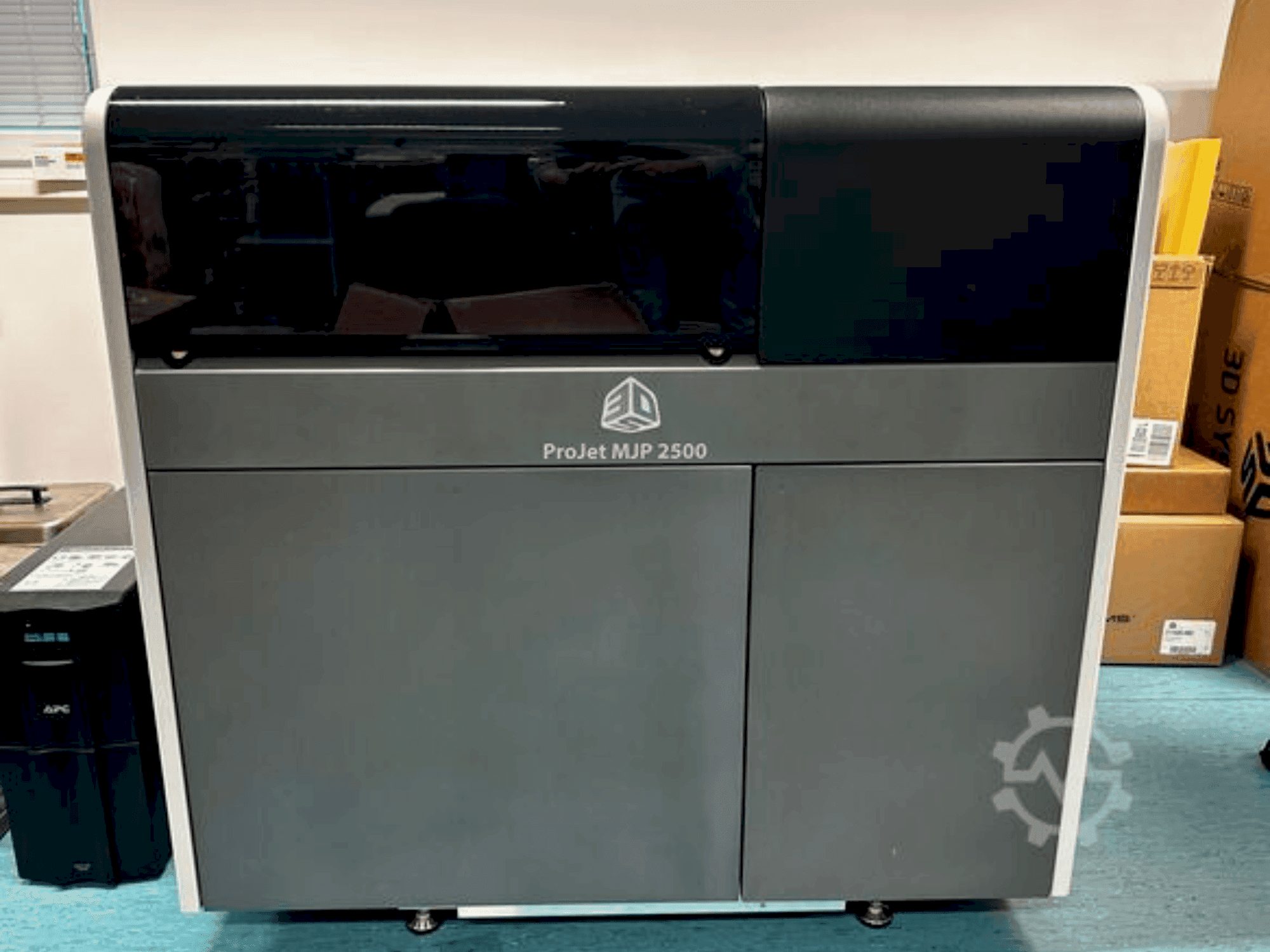 3DSYSTEMS projet 2500 plus Mašinos vaizdas iš priekio