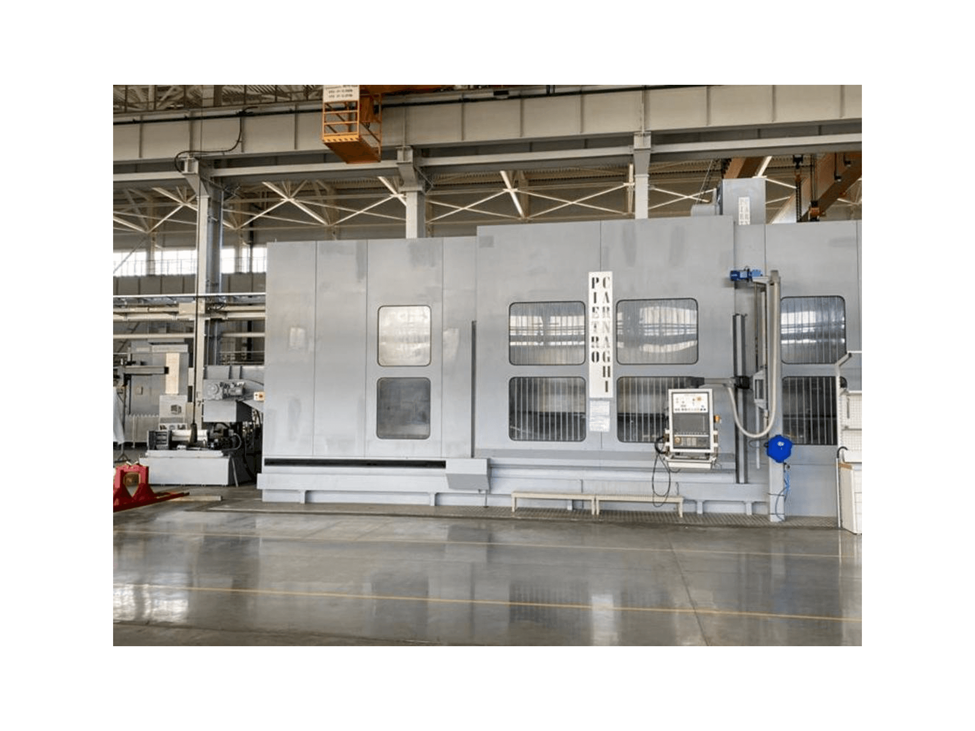 PIETRO CARNAGHI AC 32TM 2800 Mašinos vaizdas iš priekio