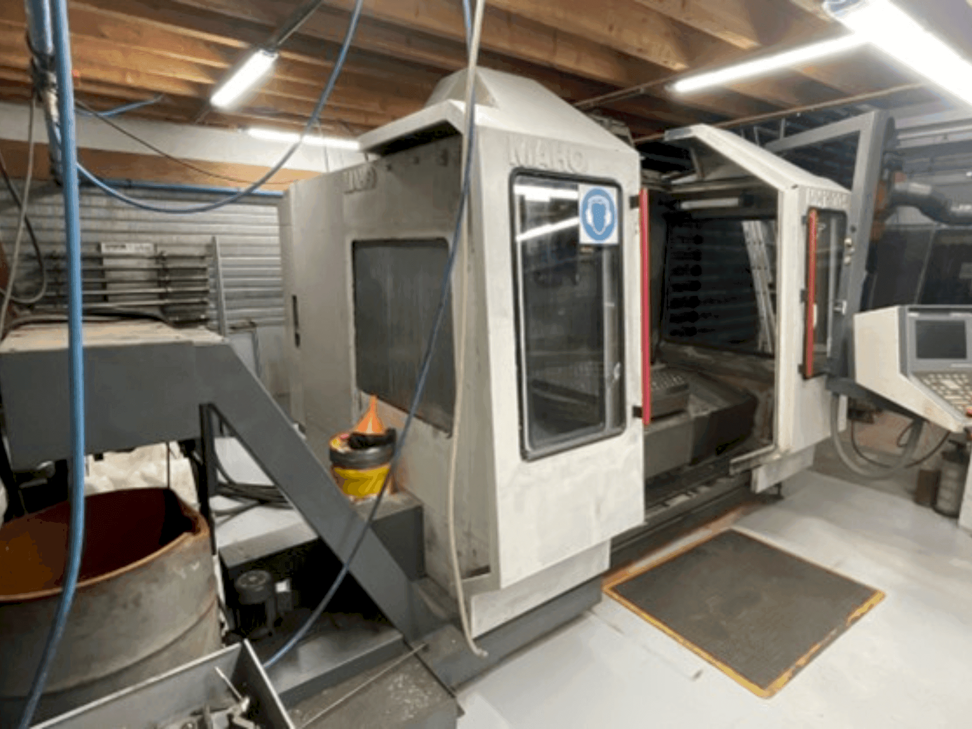 MAHO MH1200S Mašinos vaizdas iš priekio