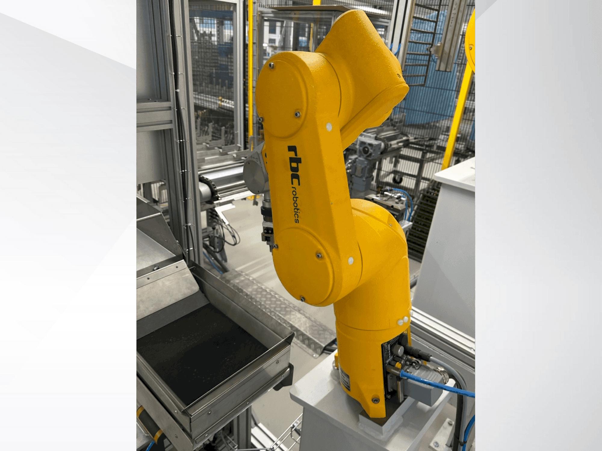 STAUBLI TX60 Mašinos vaizdas iš priekio