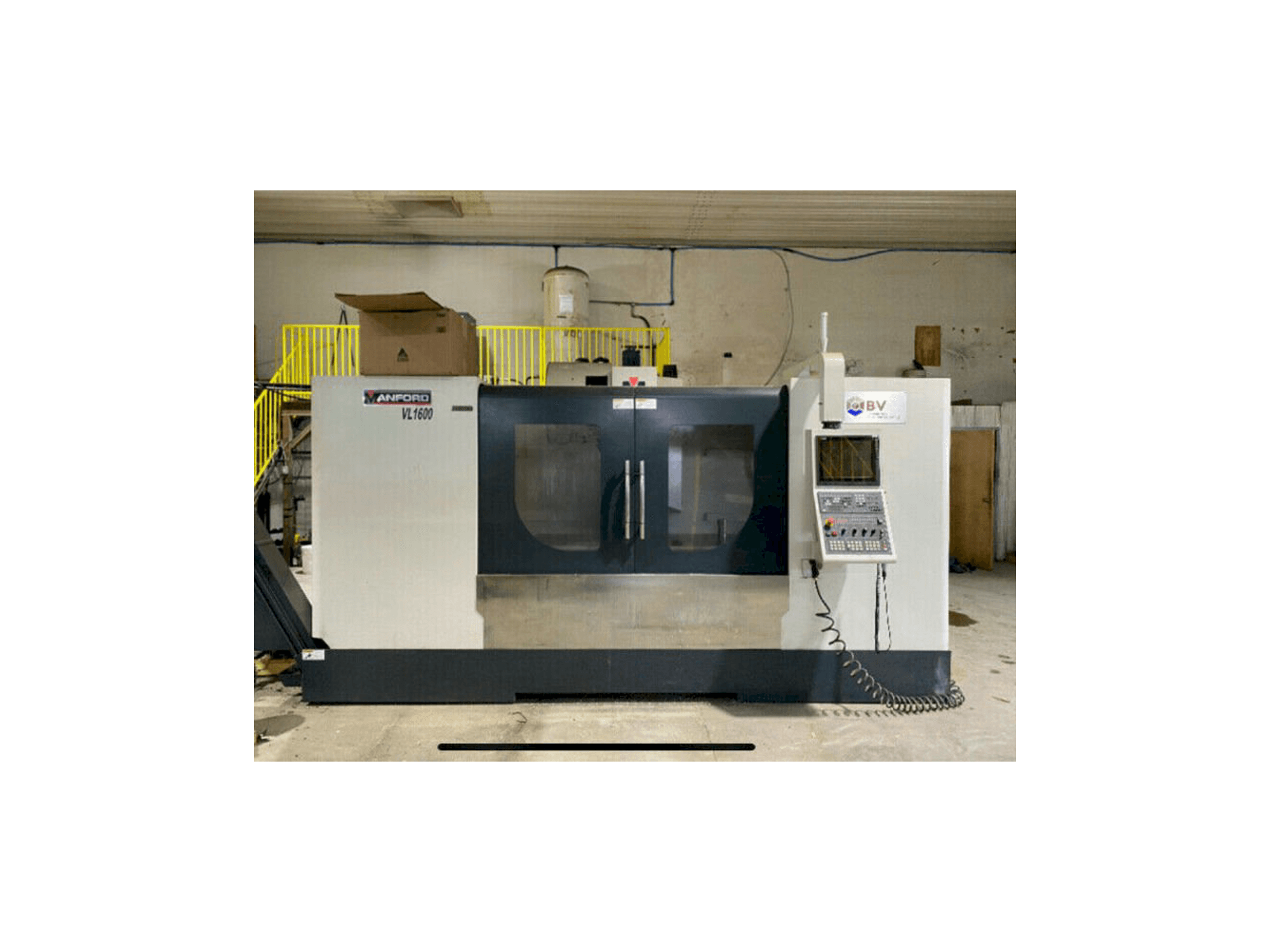 Manford VMC VL-1600 Mašinos vaizdas iš priekio