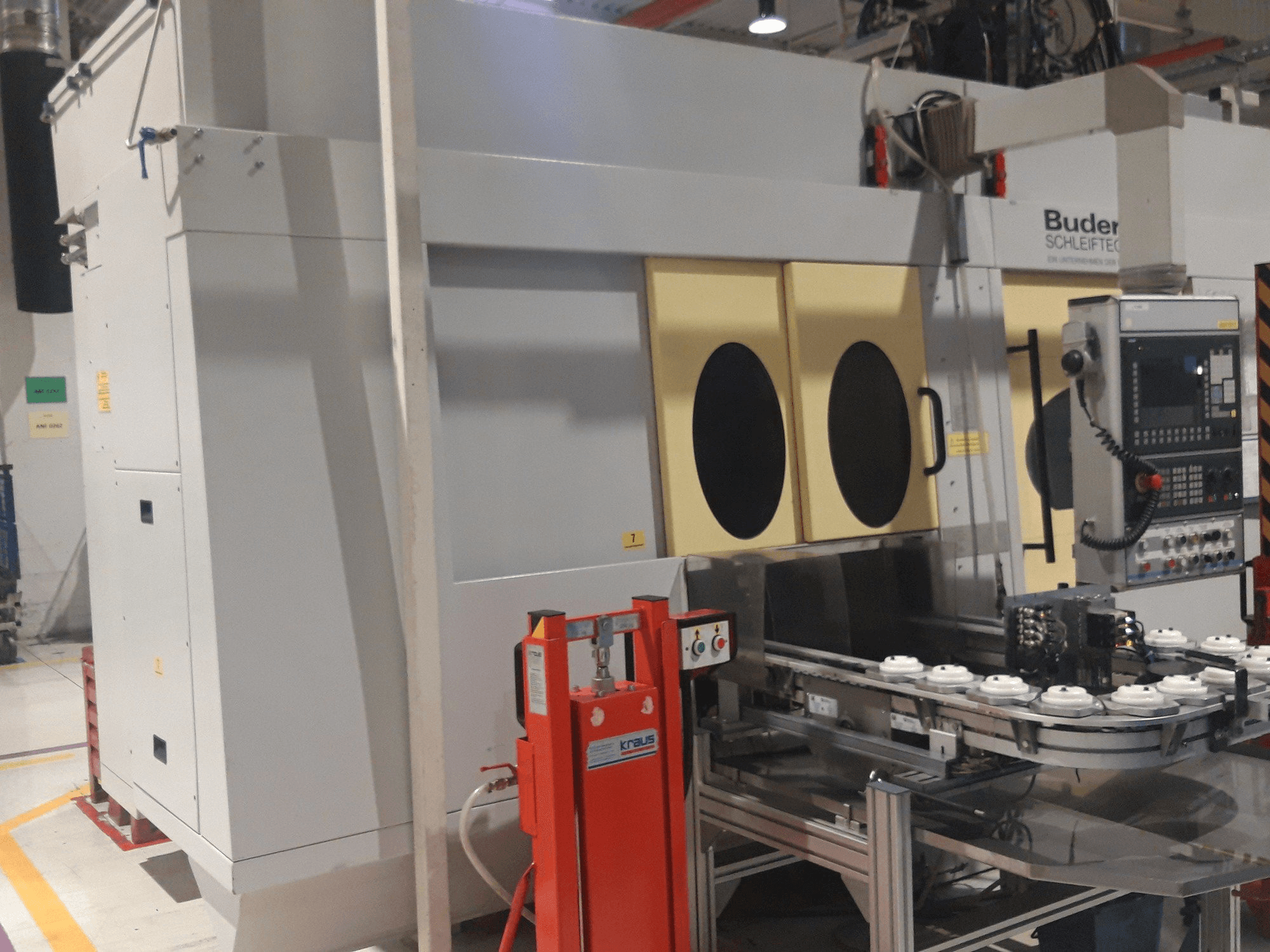 Budeurus CNC 245 + Automation Mašinos vaizdas iš priekio
