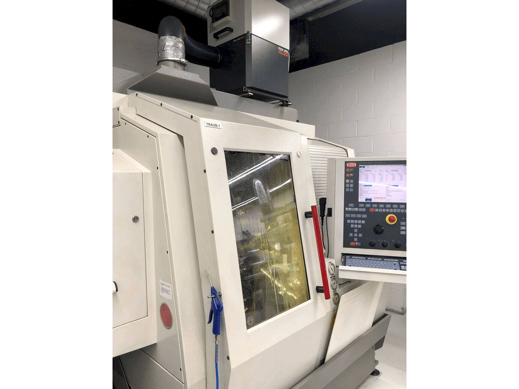 TRAUB TNL 18 Mašinos vaizdas iš priekio