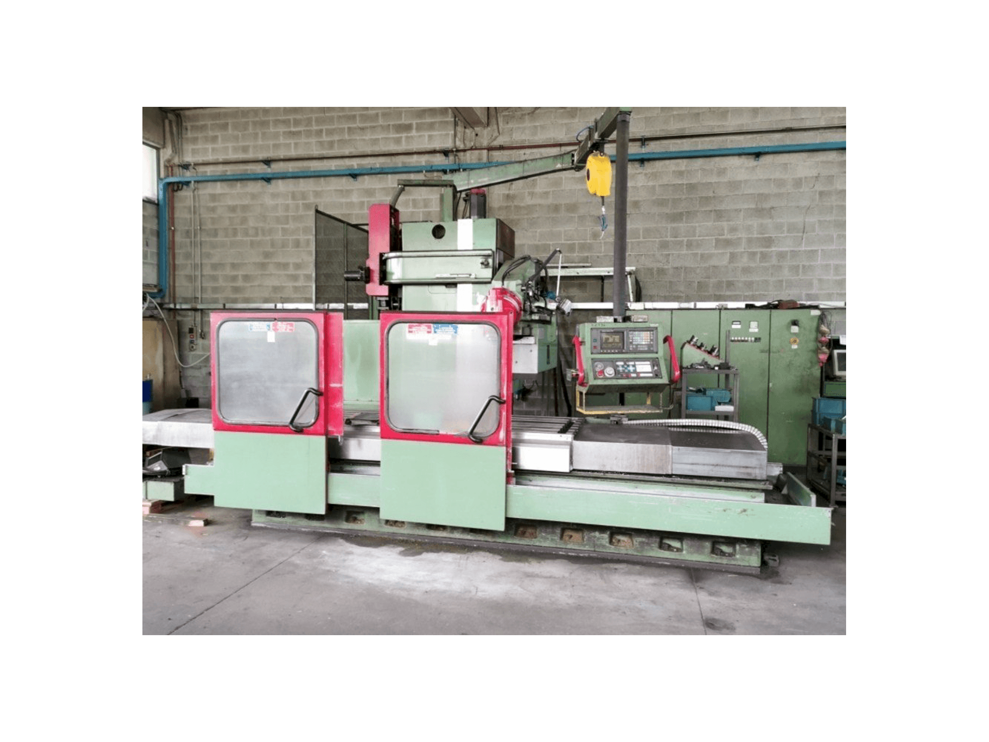 NOVAR CENTER 1000K 40 Mašinos vaizdas iš priekio