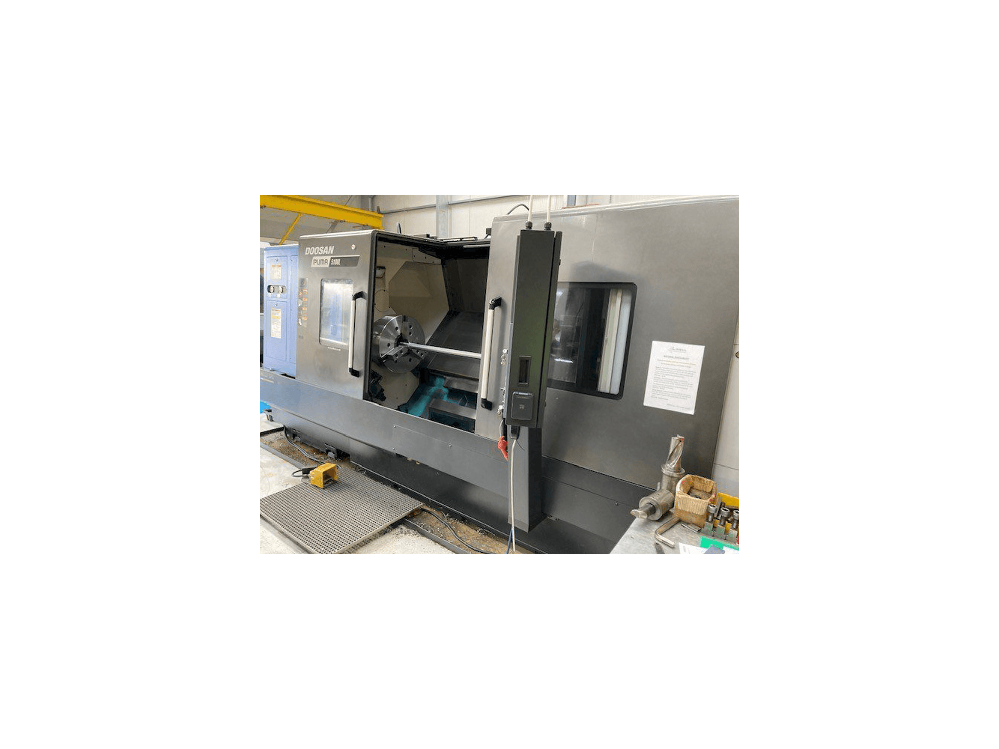 Doosan Puma 5100LB Mašinos vaizdas iš priekio