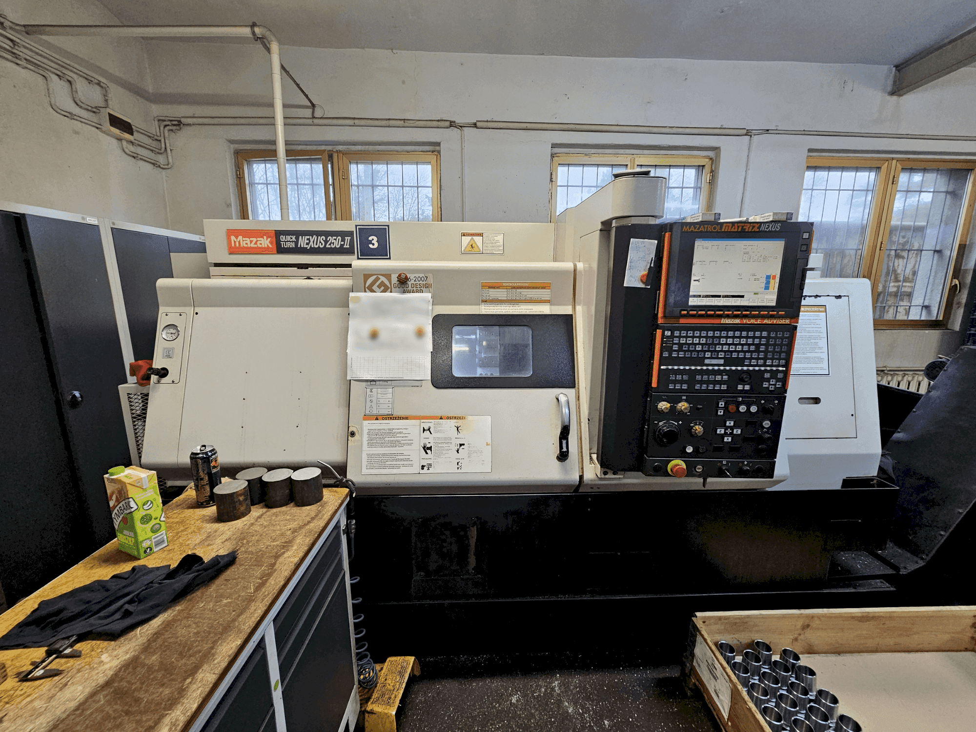 Mazak QUICKTURN NEXUS 250-II Mašinos vaizdas iš priekio