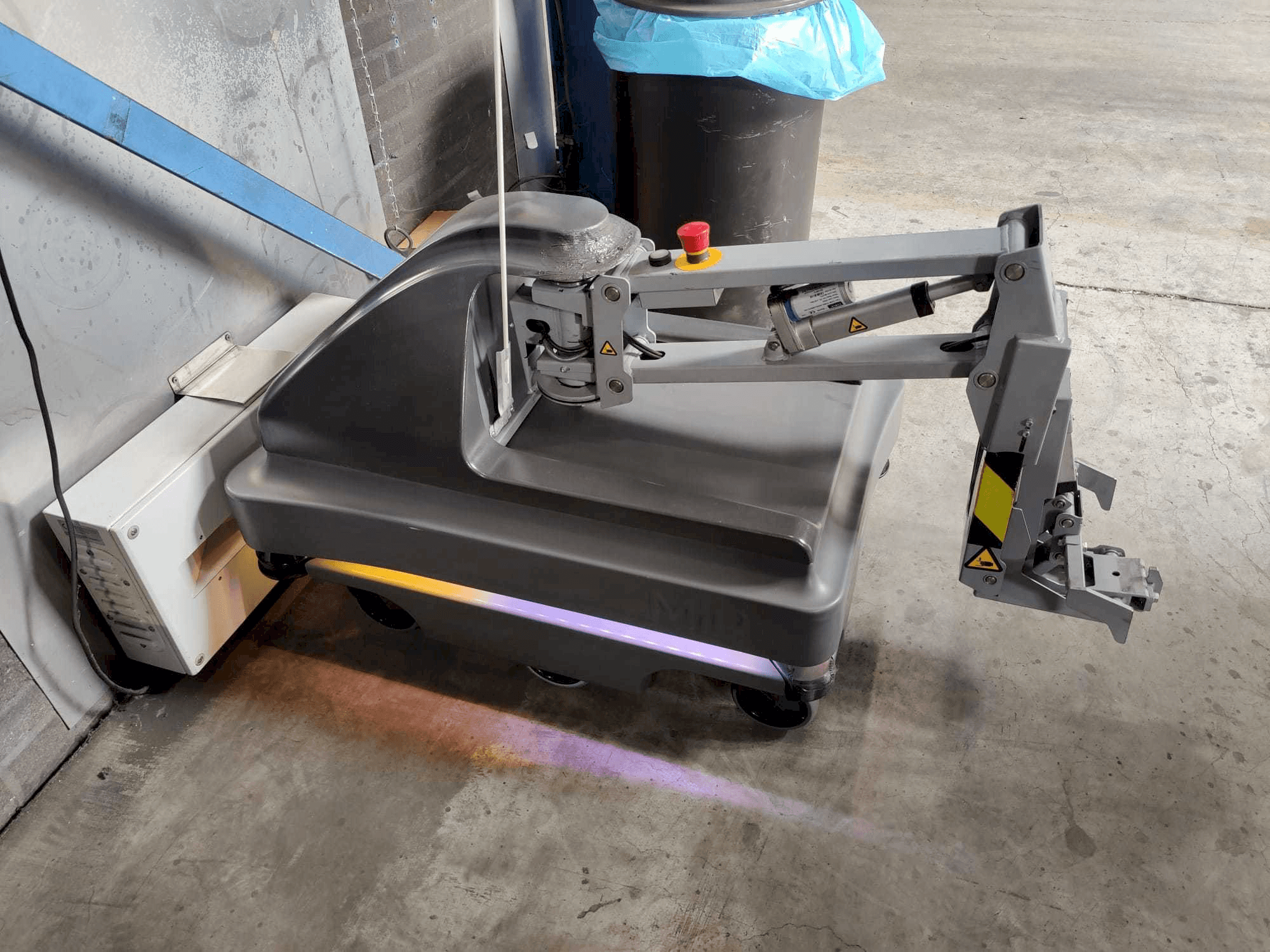 MIR 200 Mašinos vaizdas iš priekio