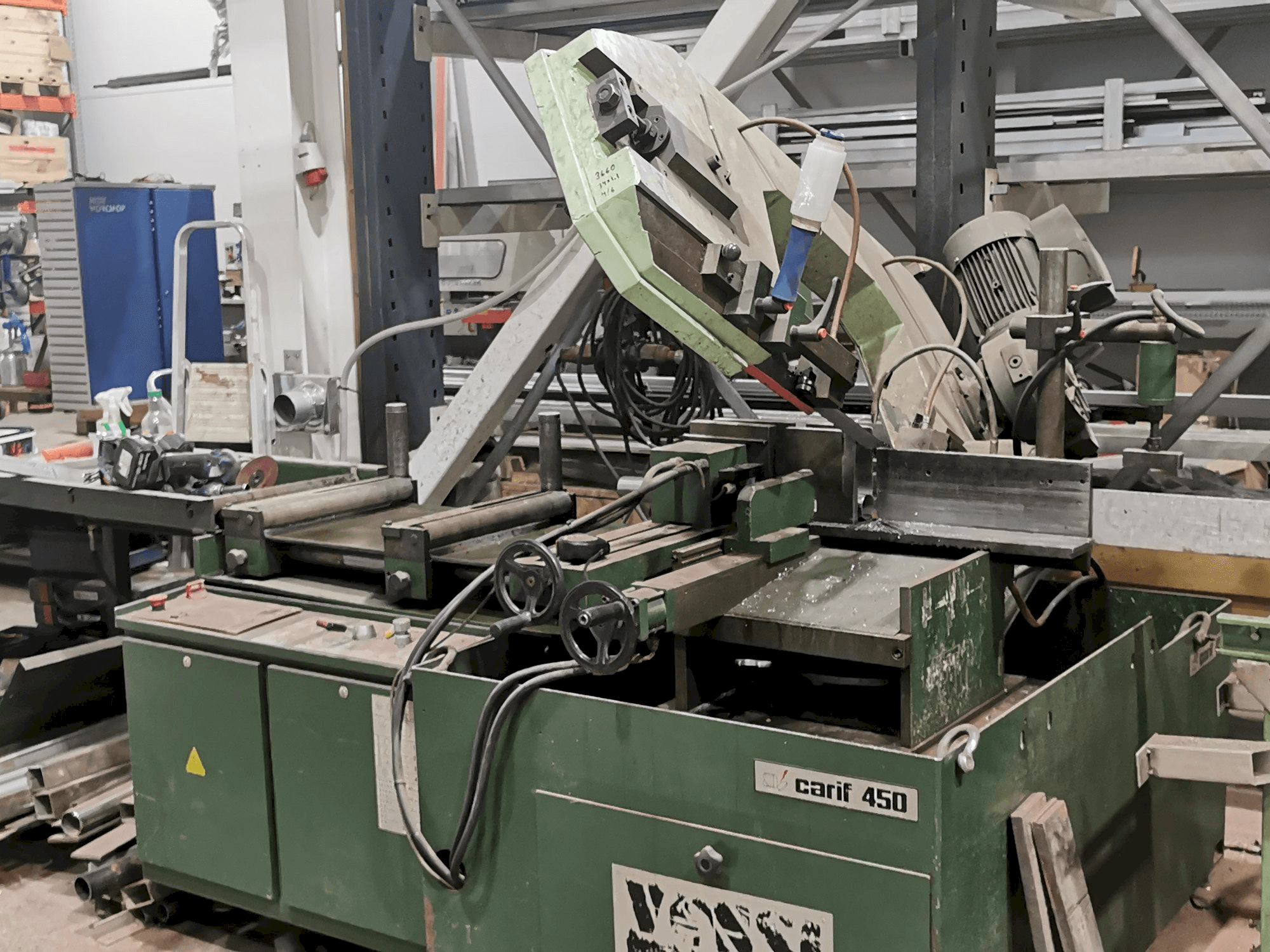 carif 450 BA Mašinos vaizdas iš priekio