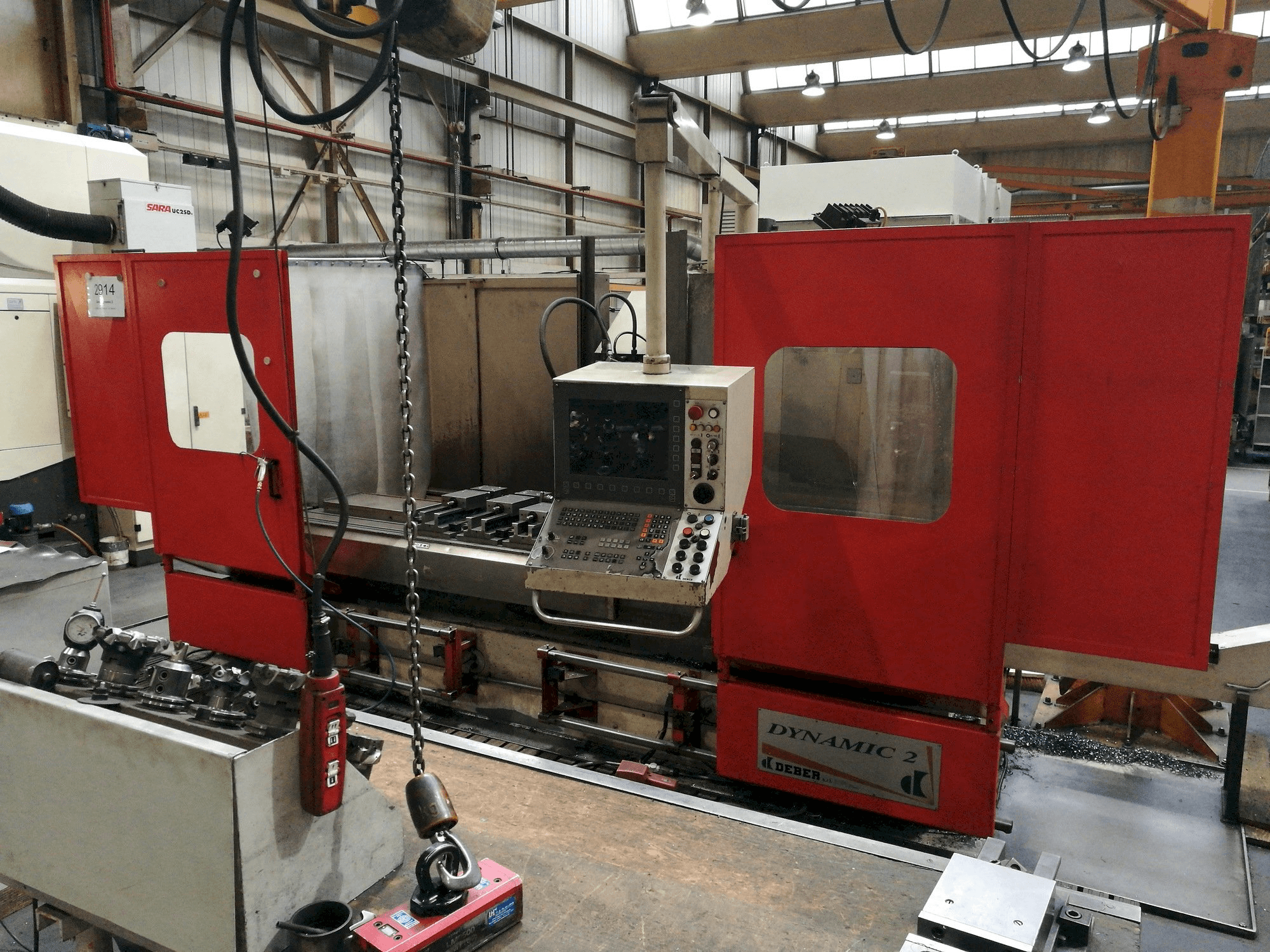 DEBER Dynamic 2 Mašinos vaizdas iš priekio