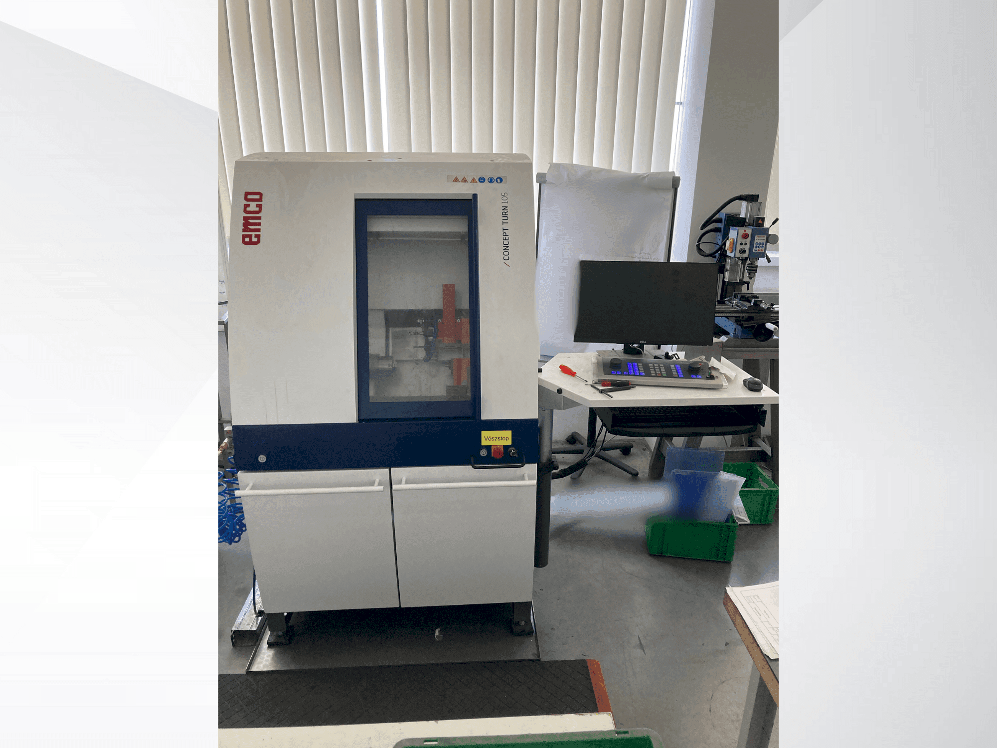 EMCO Concept Turn 105 Mašinos vaizdas iš priekio