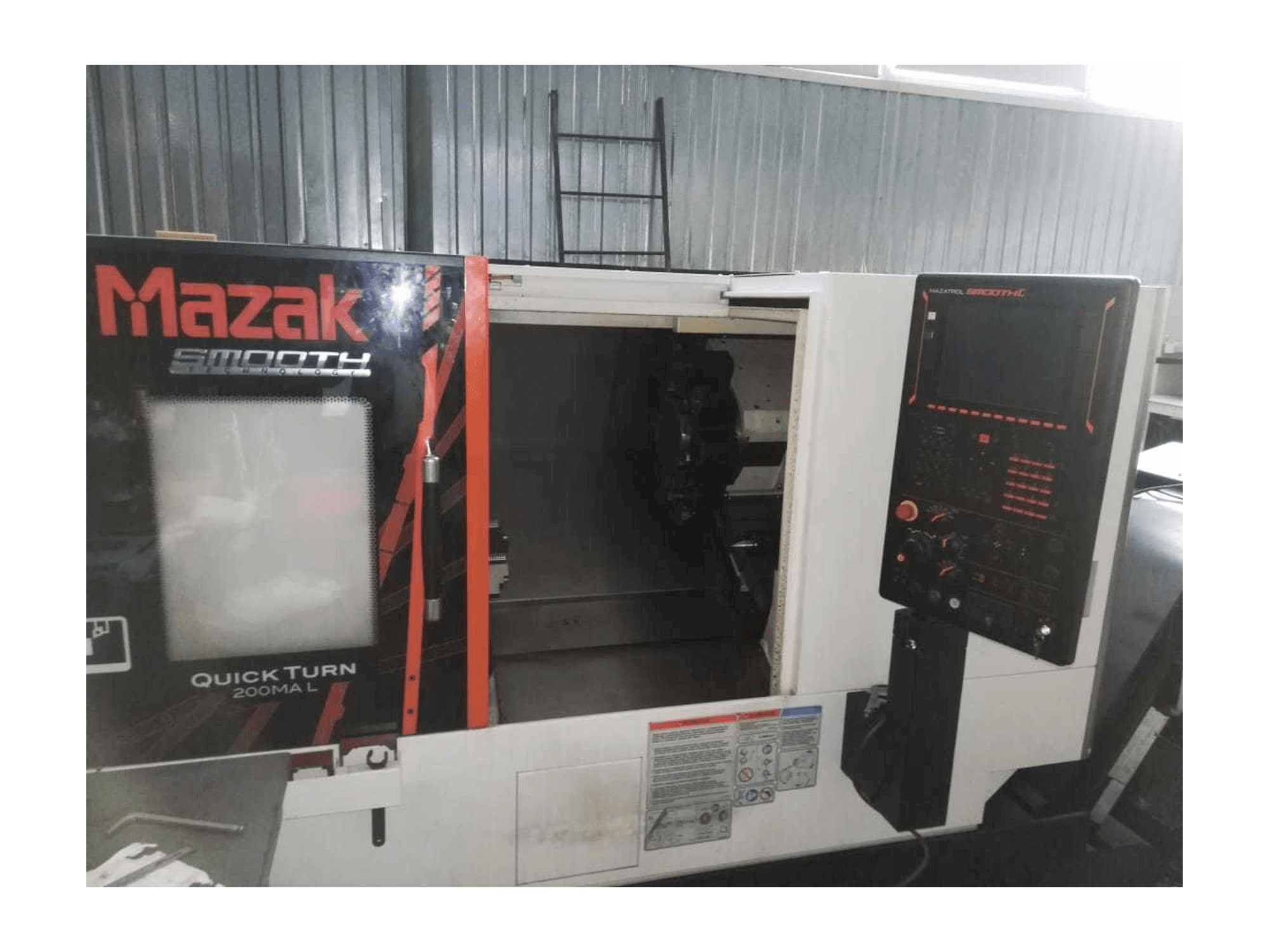 Mazak Quick Turn 200MA L Mašinos vaizdas iš priekio