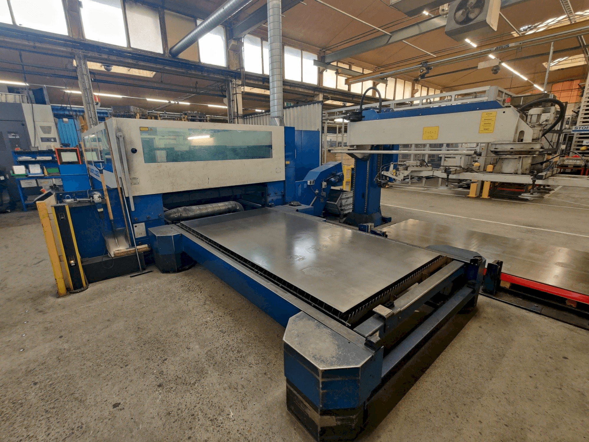 Trumpf Trumatic L3050 Mašinos vaizdas iš priekio