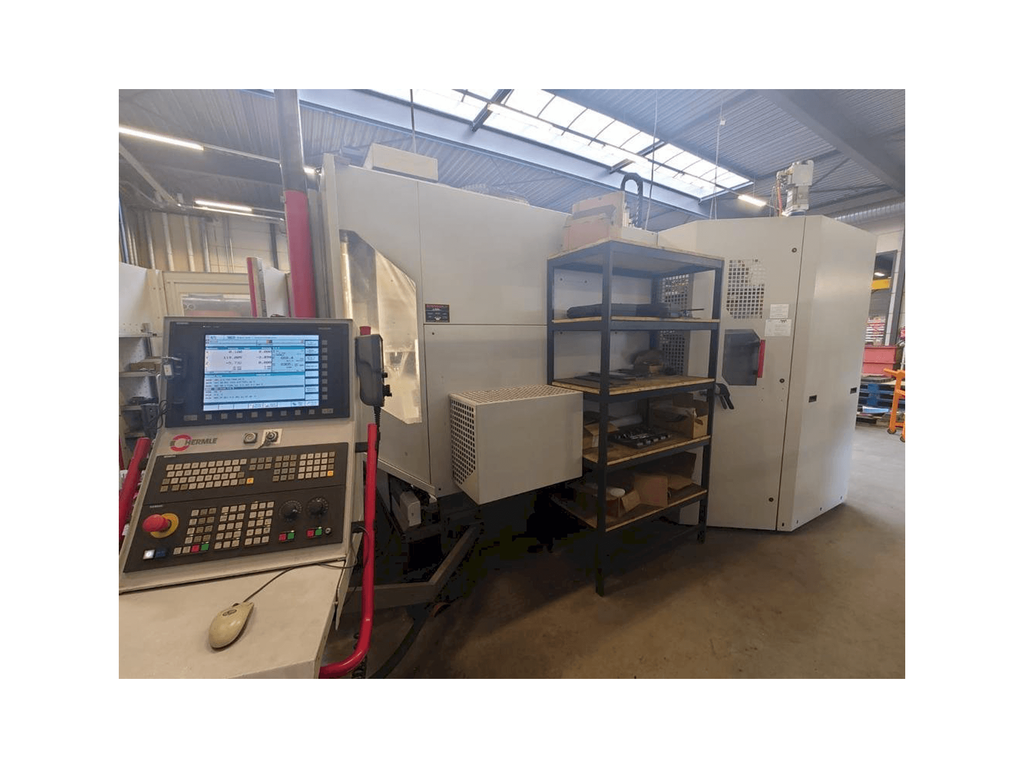 HERMLE C40U Mašinos vaizdas iš priekio