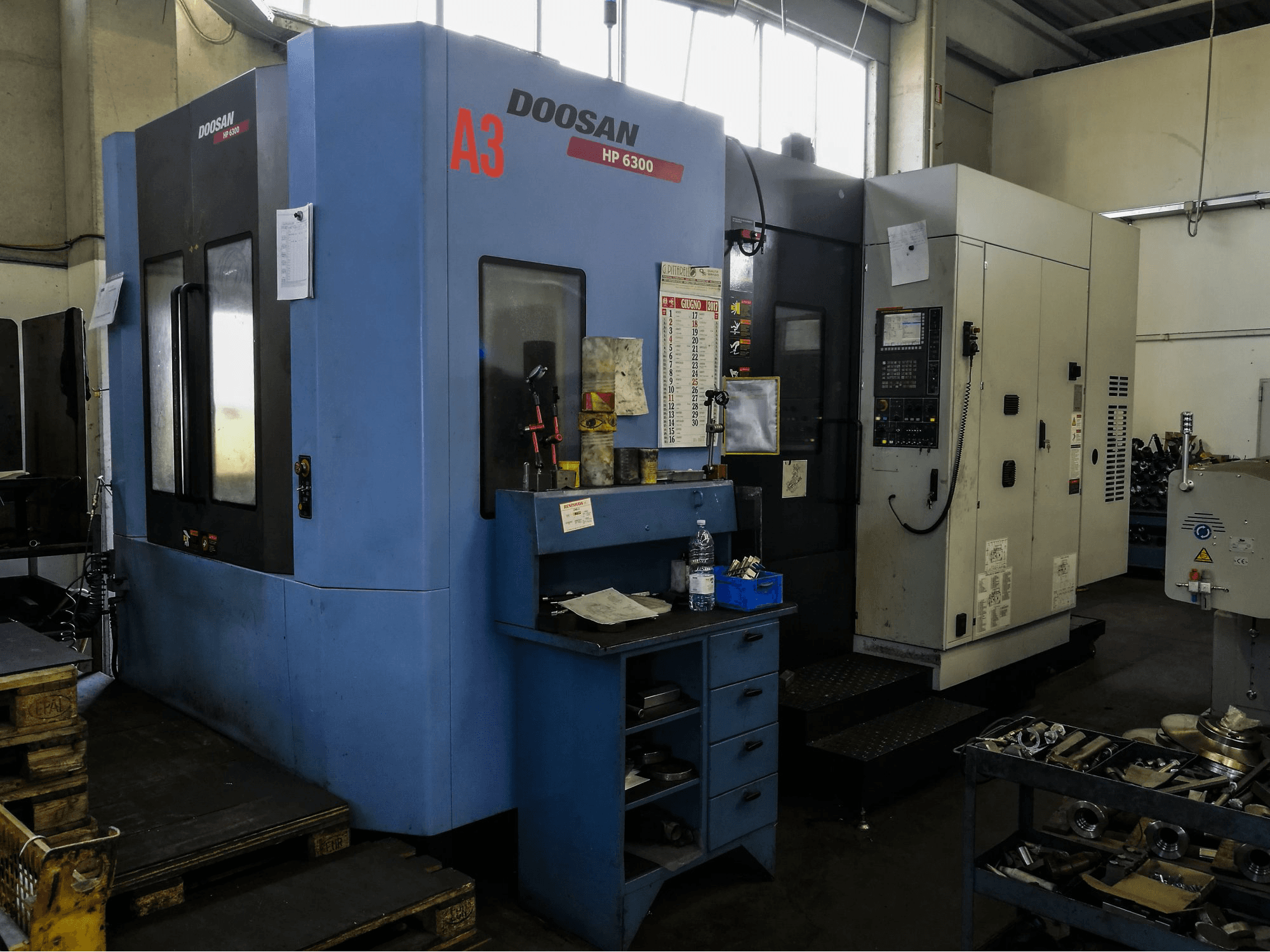 Doosan HP 6300 Mašinos kairės pusės vaizdas