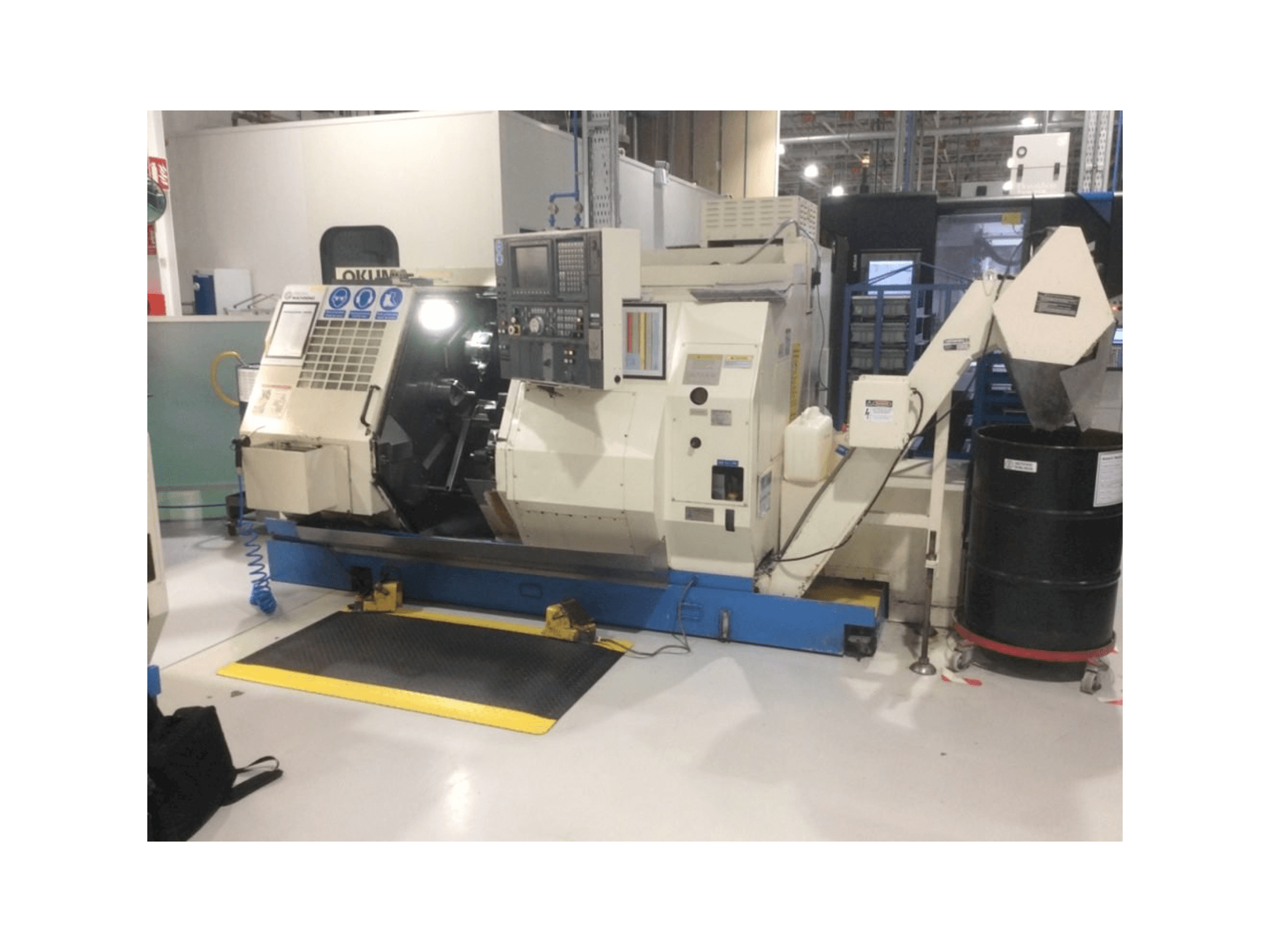 Okuma LT 10 Mašinos vaizdas iš priekio