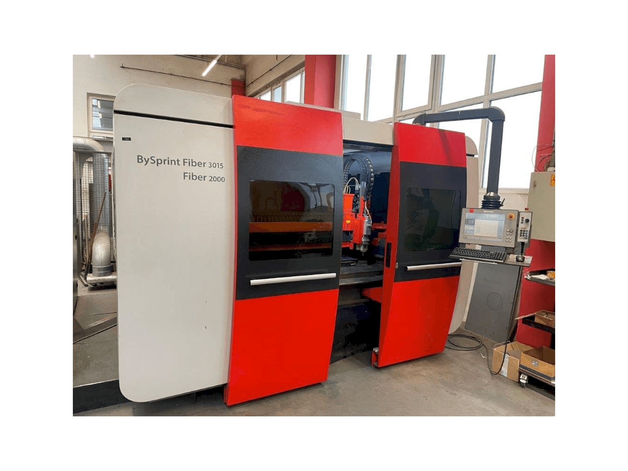 Bystronic BySprint Fiber 3015 Mašinos vaizdas iš kairės pusės