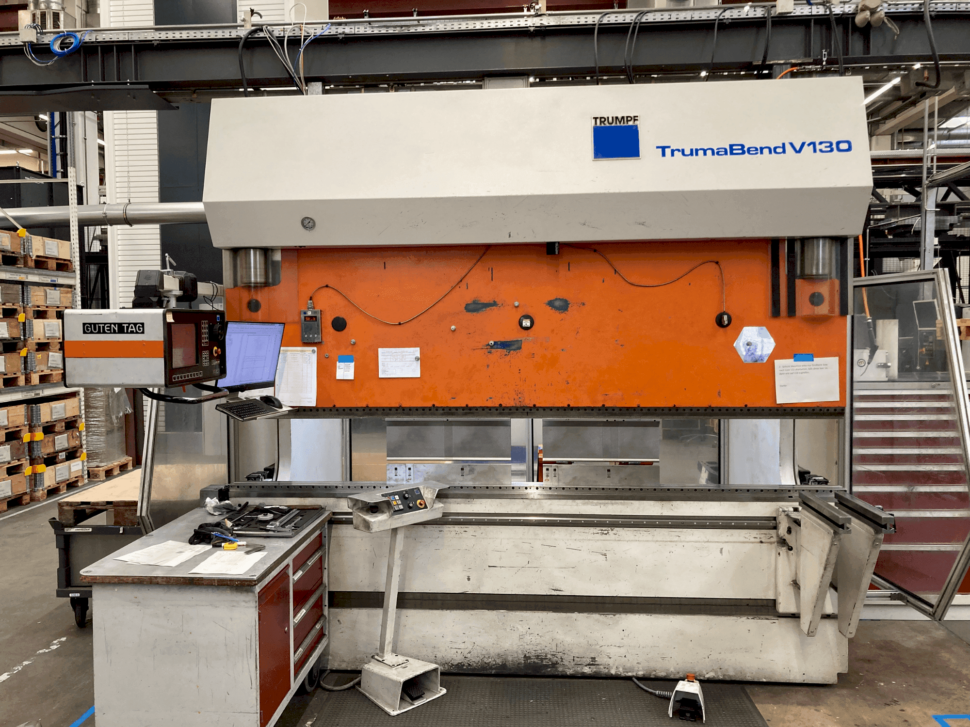 TRUMPF TrumaBend V130 Mašinos vaizdas iš priekio