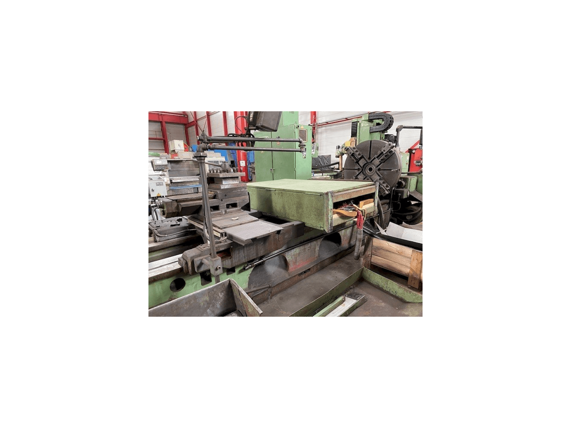 TOS SU 100/8000 Mašinos vaizdas iš priekio