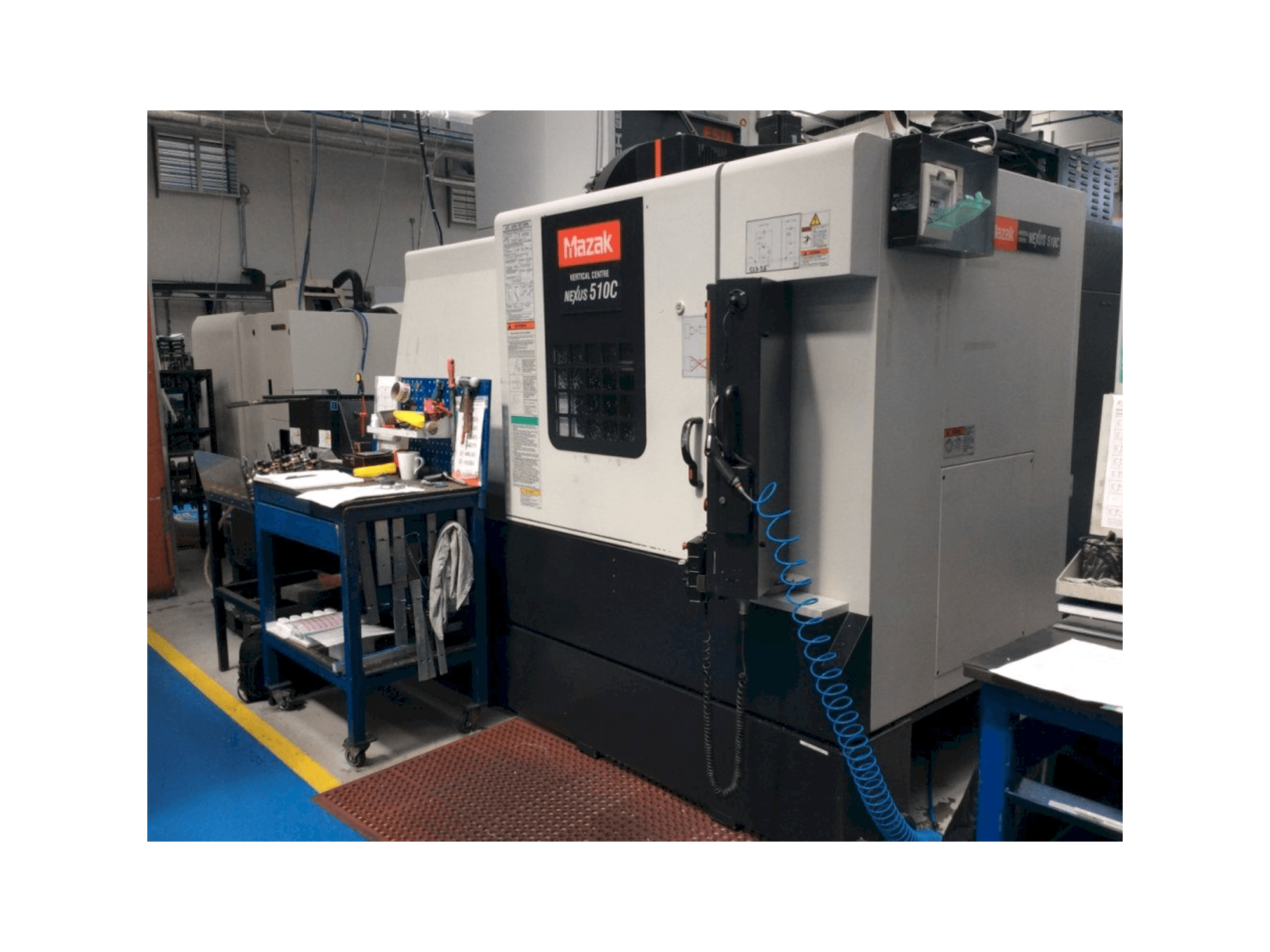 Mazak Nexus VCN 510C Mašinos vaizdas iš priekio