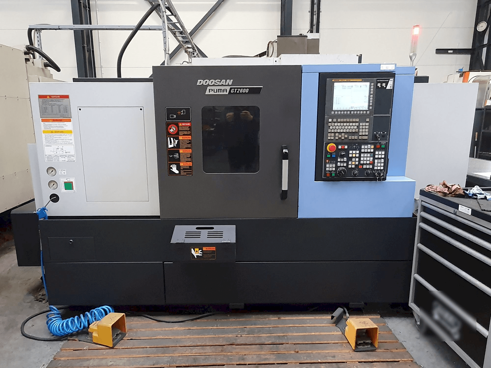 Doosan PUMA GT2600 Mašinos vaizdas iš priekio