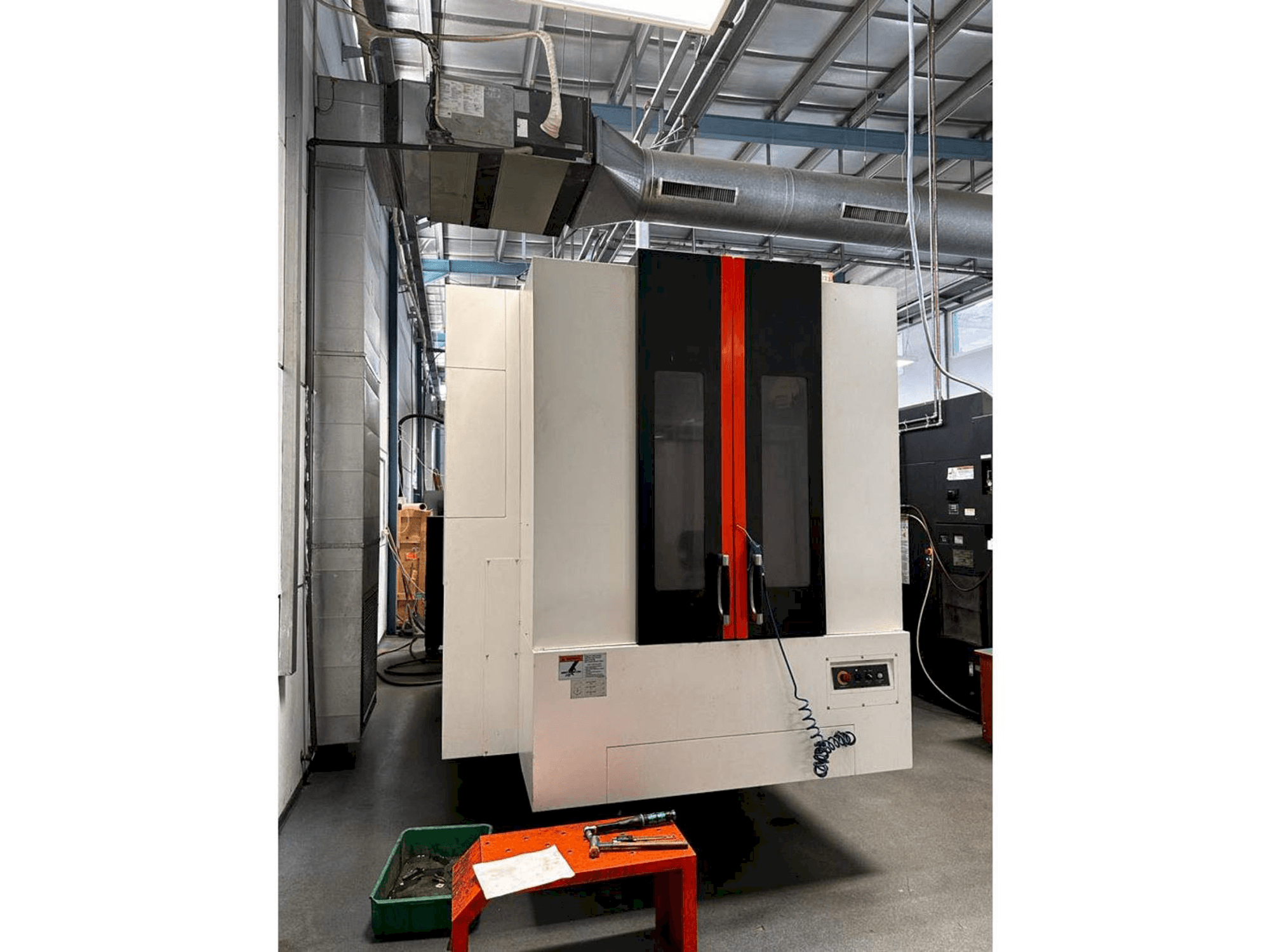 Mazak NEXUS 4000-III Mašinos vaizdas iš priekio