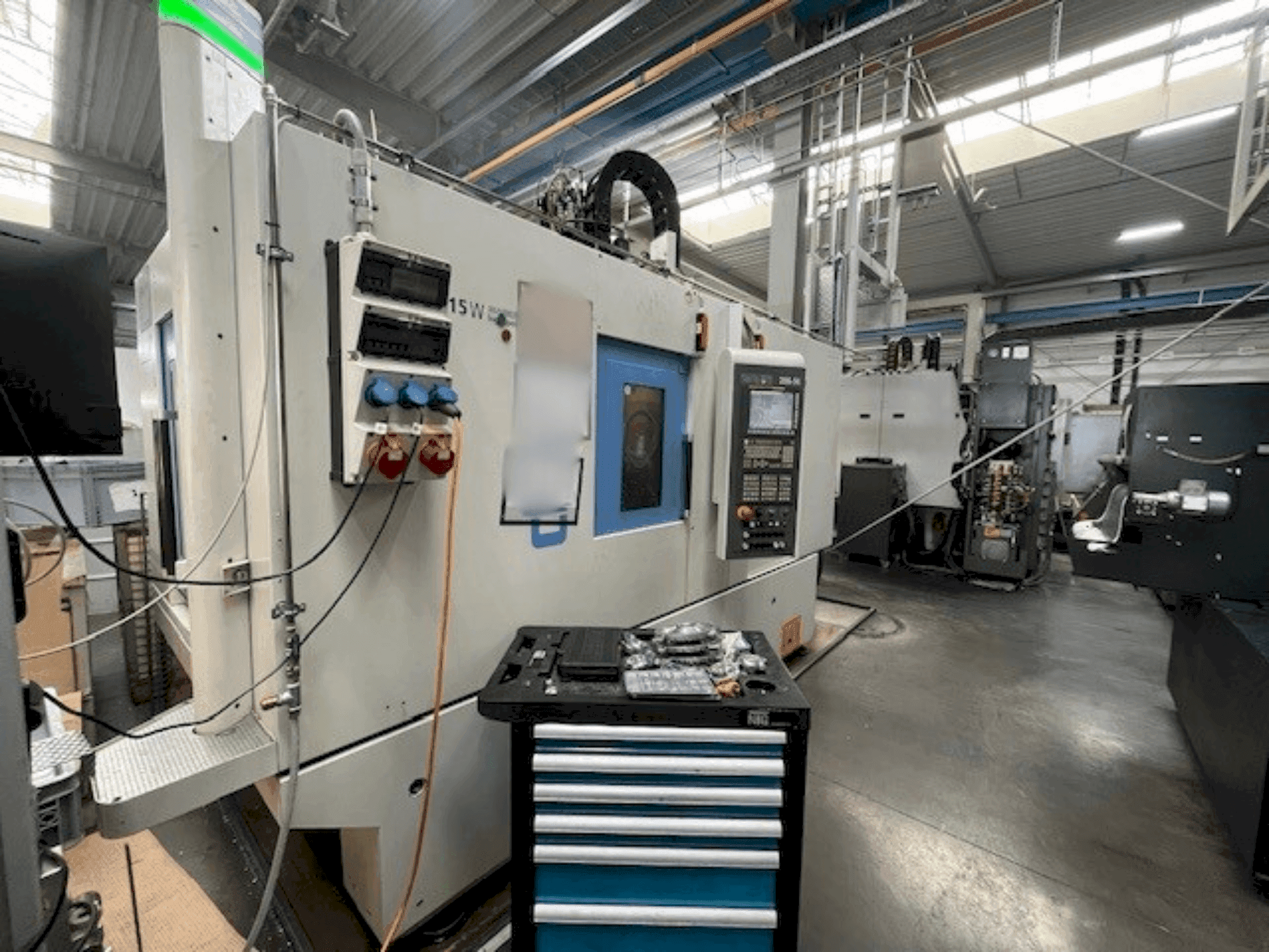 CHIRON FZ 15 W Magnum HS Mašinos vaizdas iš priekio