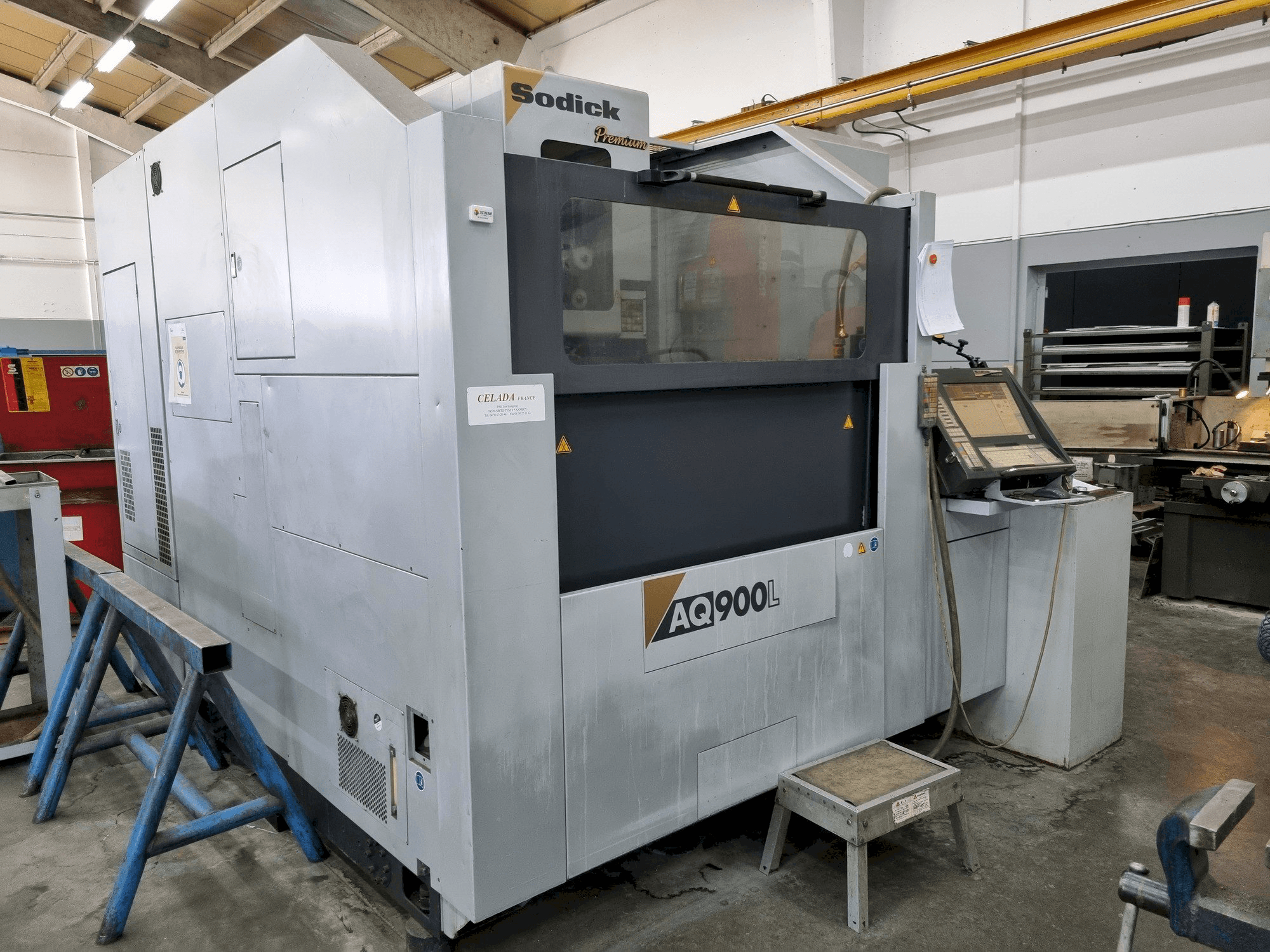 Sodick AQ900L Mašinos vaizdas iš priekio