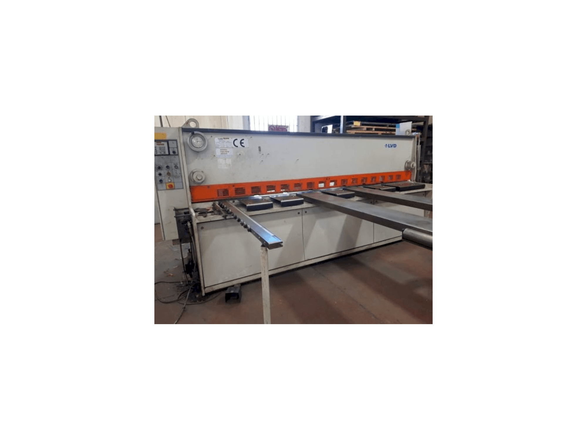 LVD LDR 3000mm x 6mm Mašinos vaizdas iš priekio