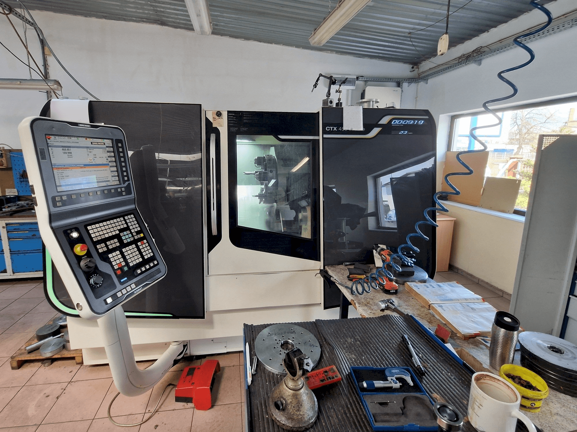 DMG MORI CTX 450 ecoline Mašinos vaizdas iš priekio