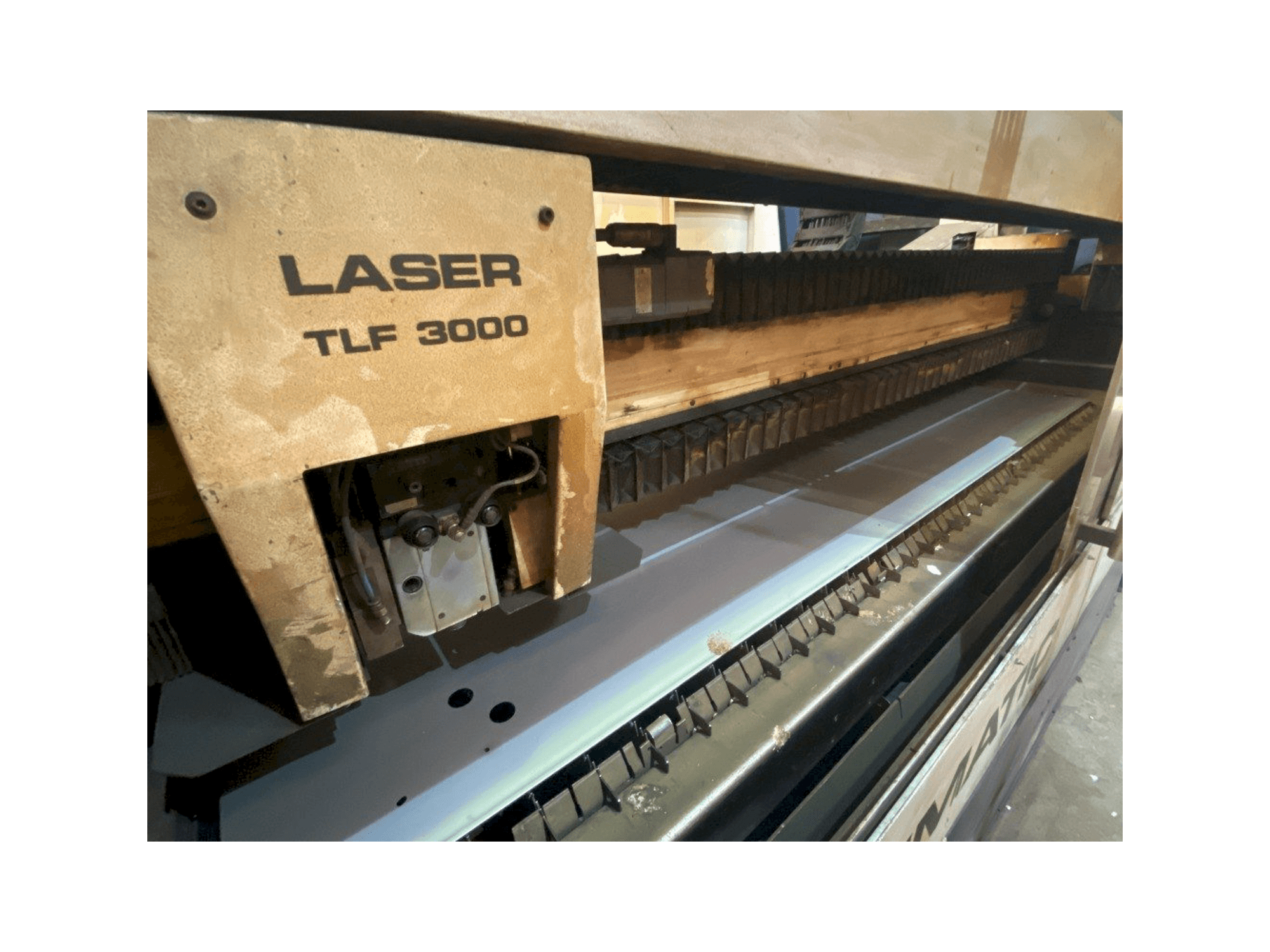 Trumpf TRUMATIC L2530 Mašinos vaizdas iš priekio