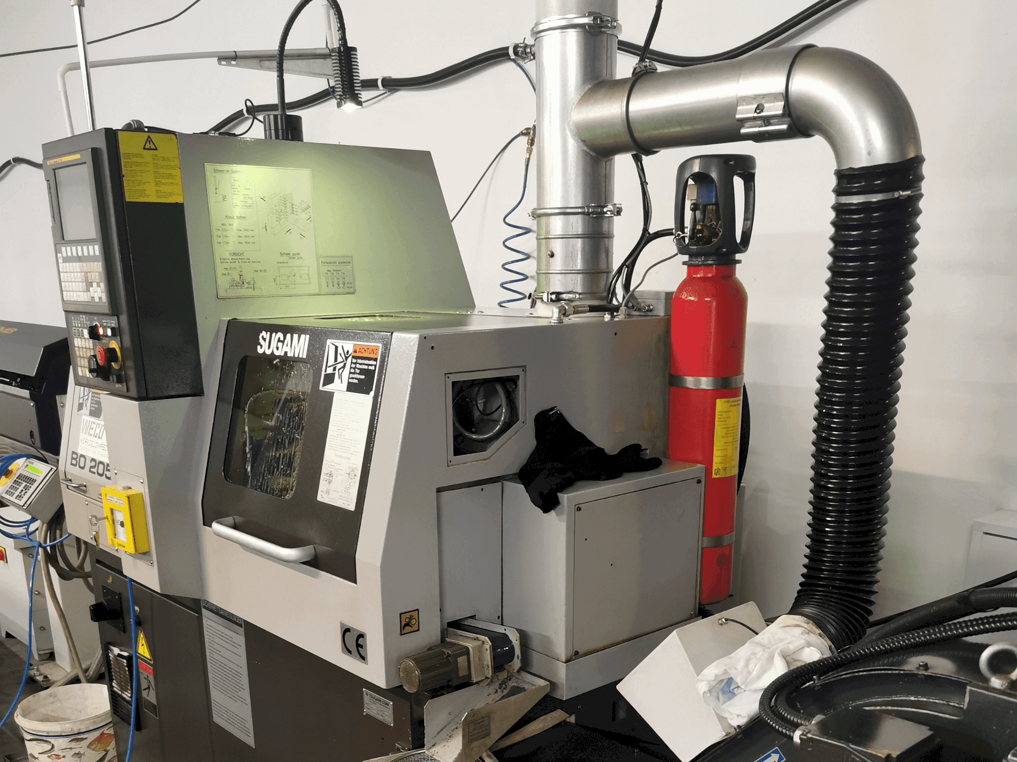 TSUGAMI BO205E Mašinos vaizdas iš priekio