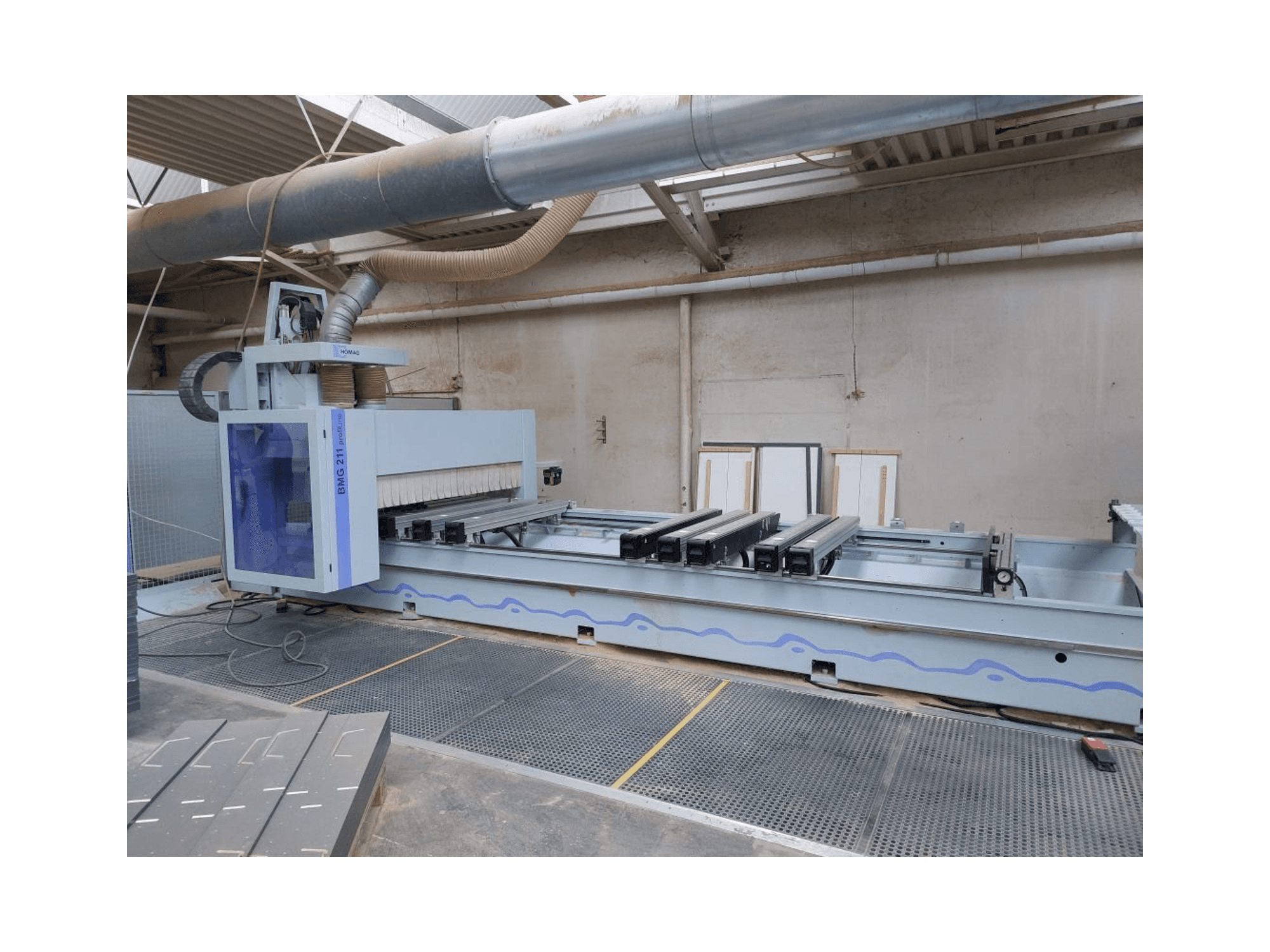 HOMAG PROFI BMG211 / 45 / 15 / K Mašinos vaizdas iš priekio