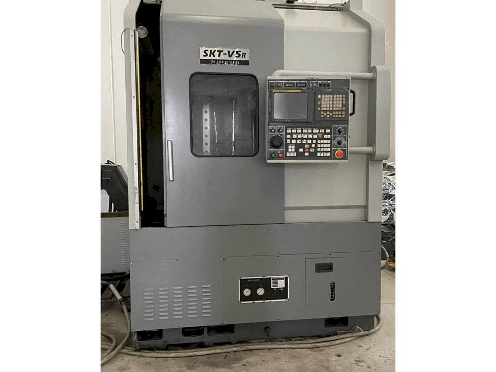 Hyundai Hyundai SKT V5R Mašinos vaizdas iš priekio