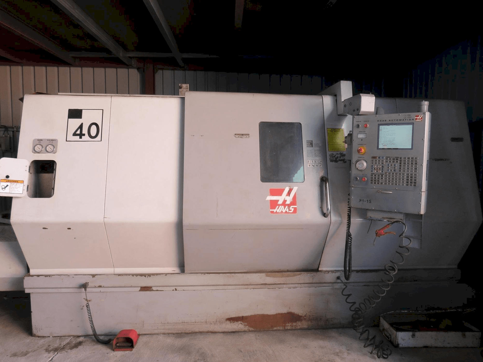 HAAS SL-40 Mašinos vaizdas iš priekio