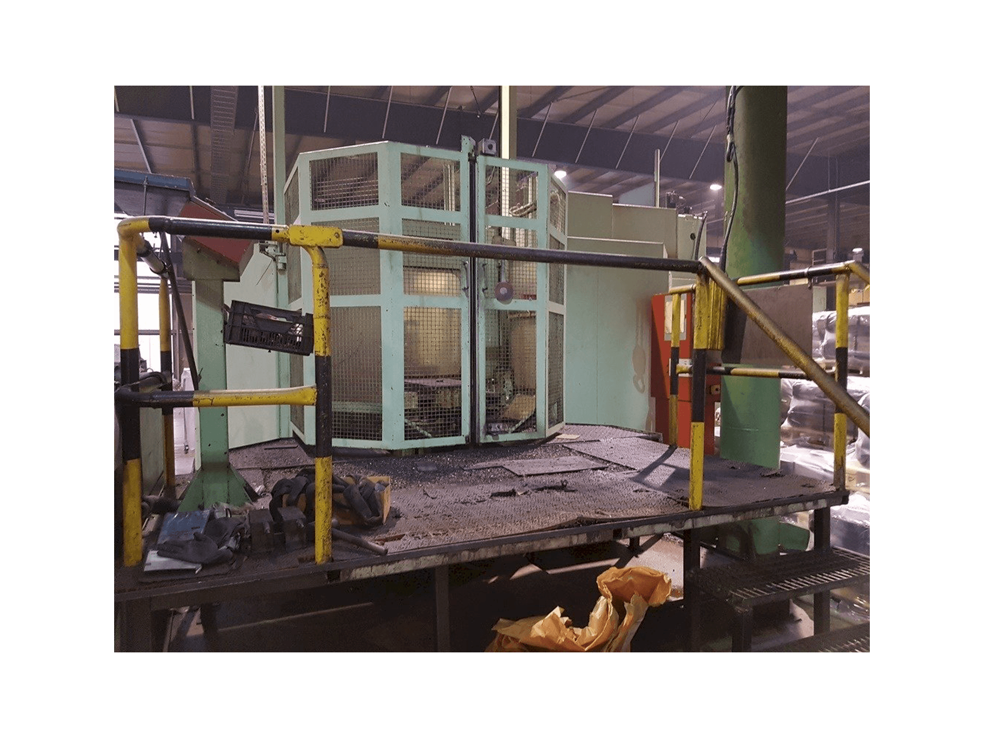 HELLER BEA3 Mašinos vaizdas iš priekio