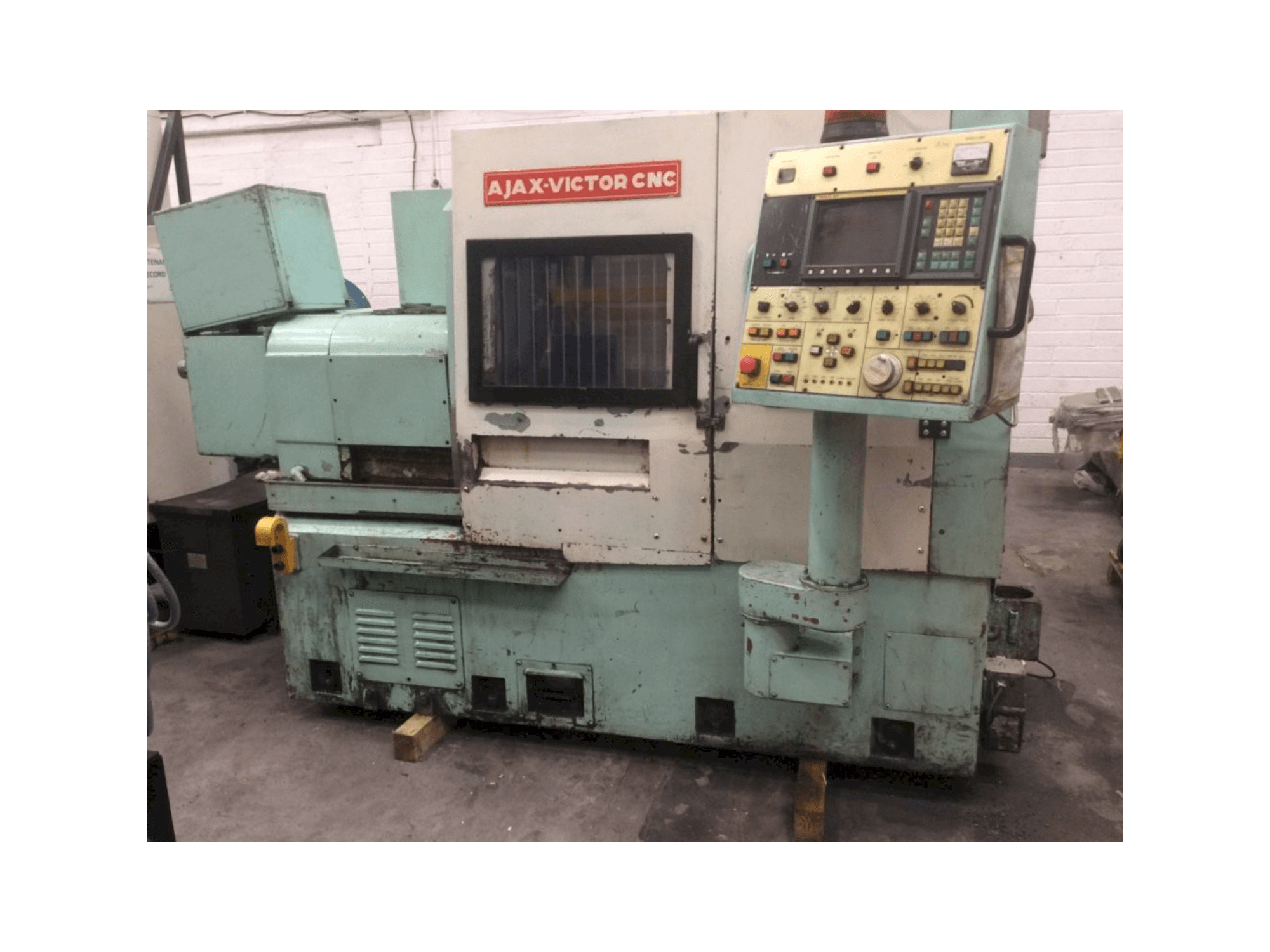 Victor TNS-3H Mašinos vaizdas iš priekio