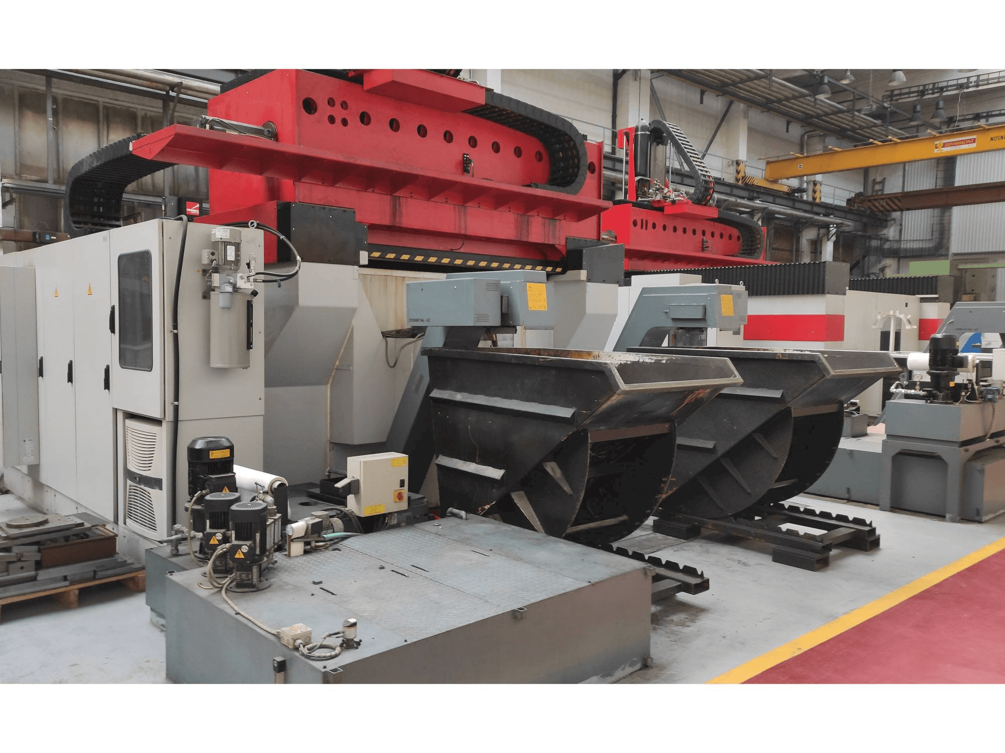 TRIMILL VU 2313 Mašinos vaizdas iš priekio