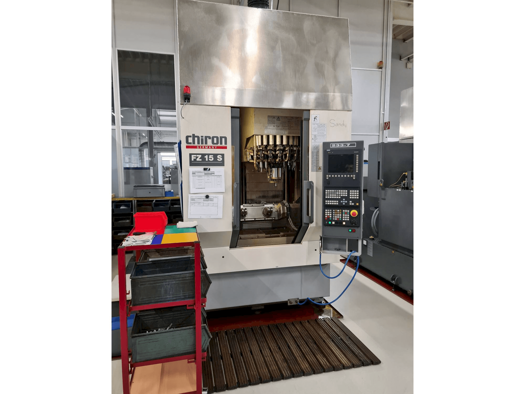 CHIRON FZ 15 S Mašinos vaizdas iš priekio