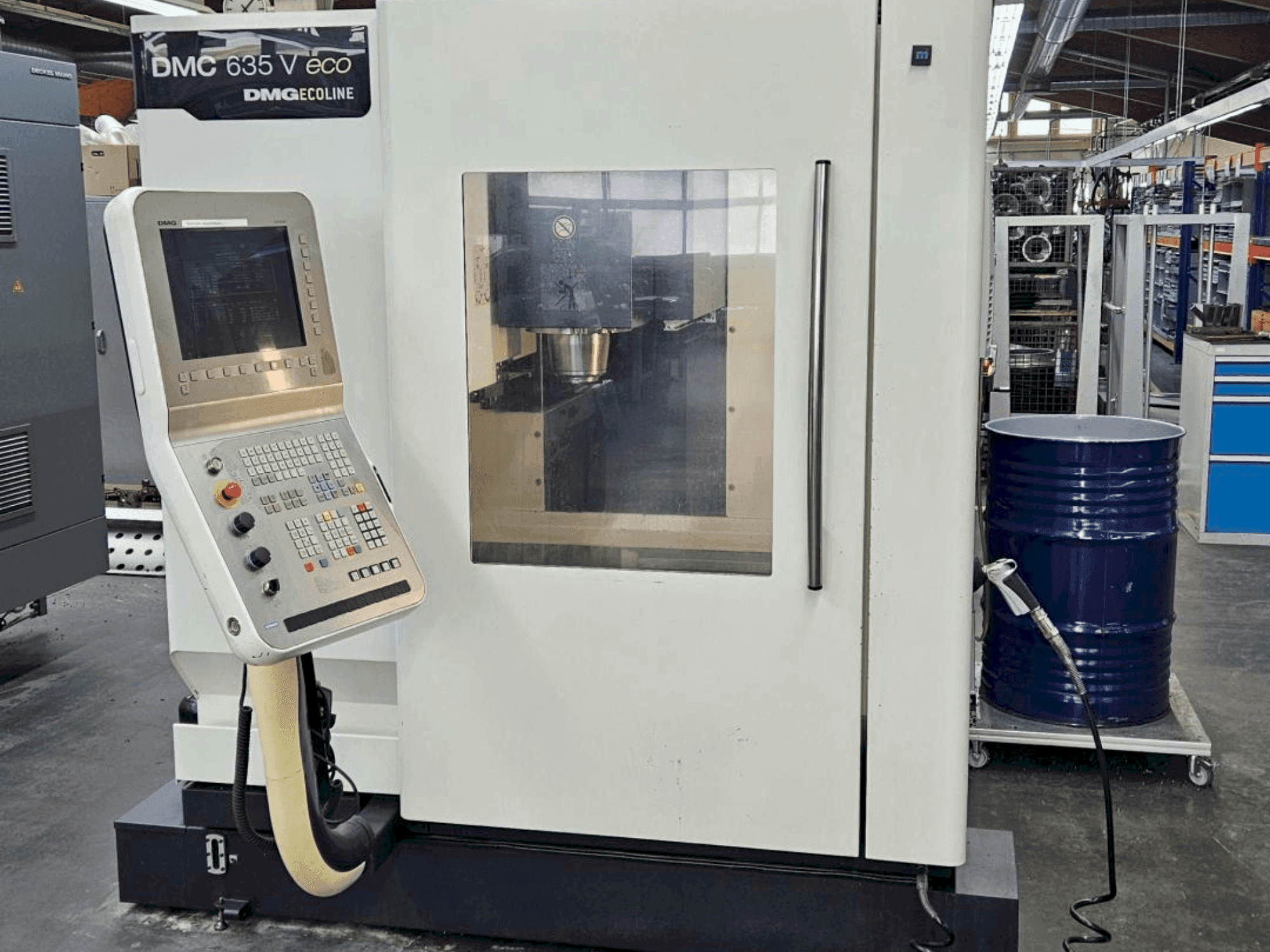 DMG DECKEL MAHO DMC 635V eco Mašinos vaizdas iš priekio