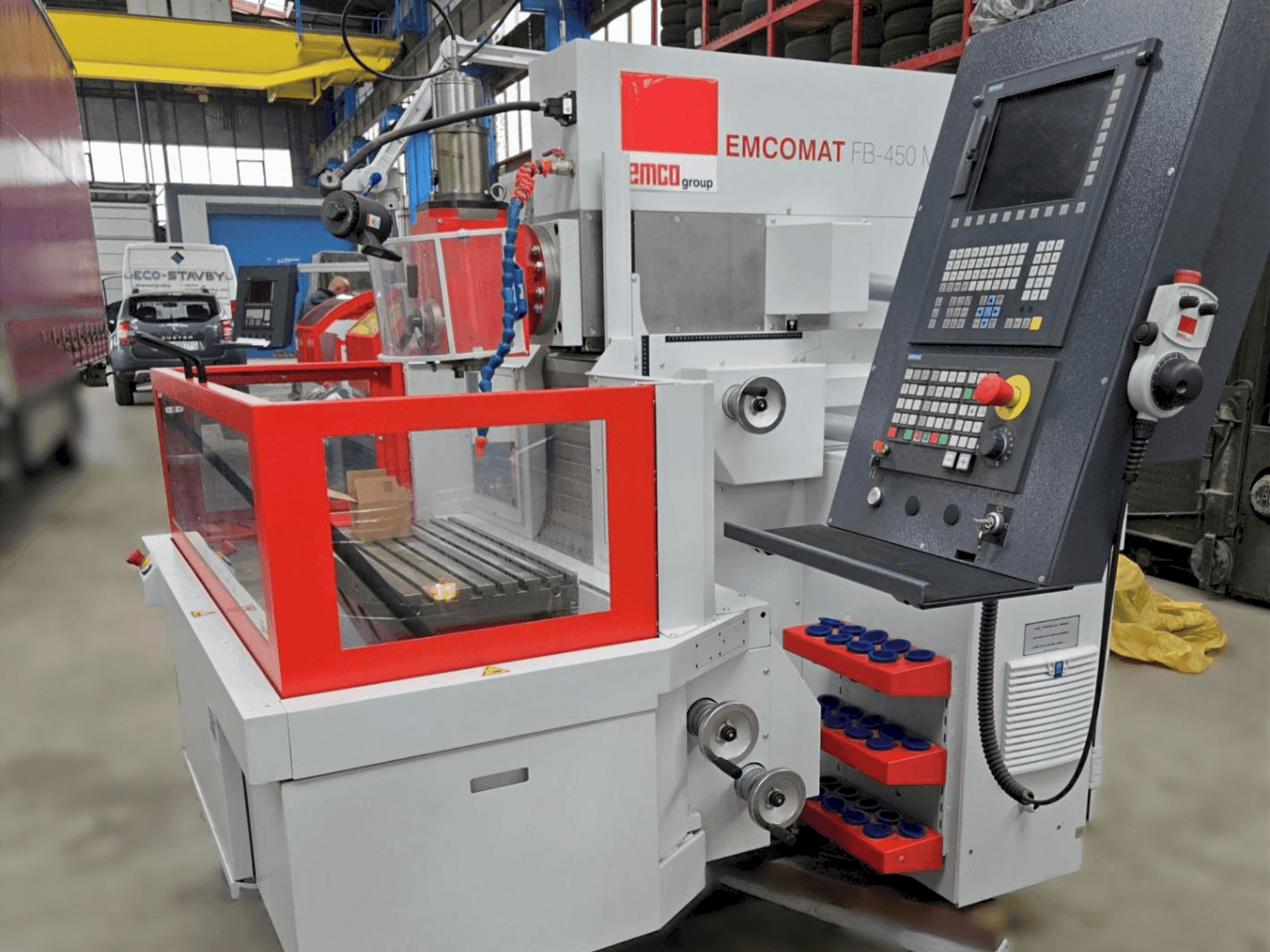 EMCO Emcomat FB-450 MC Mašinos vaizdas iš priekio