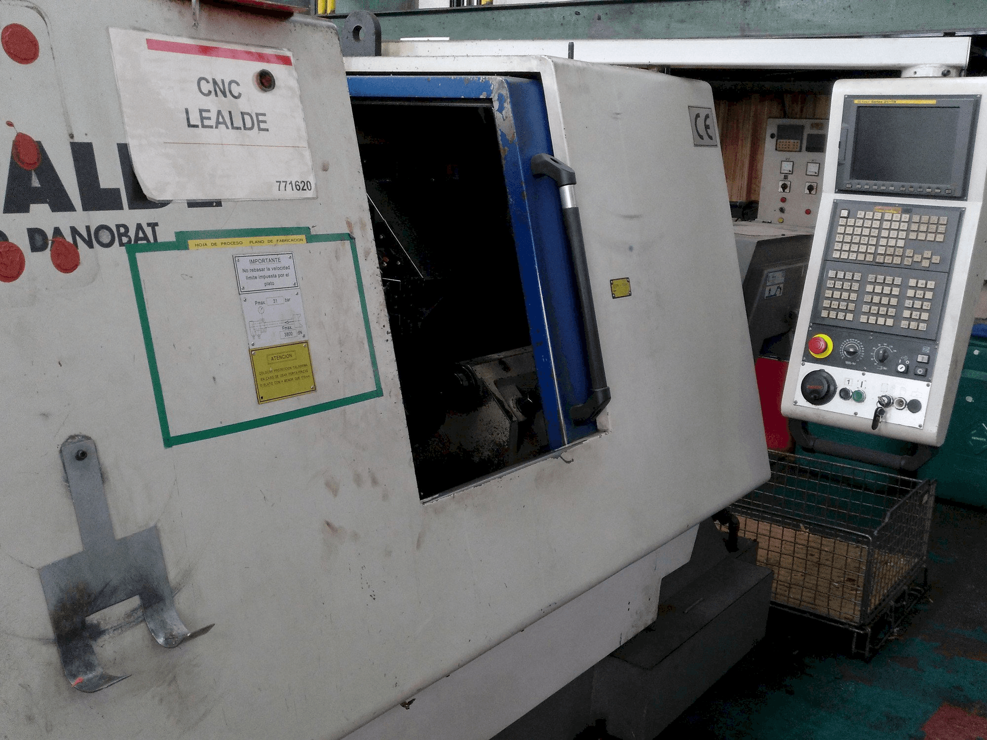 Lealde TNC 10 Mašinos vaizdas iš priekio