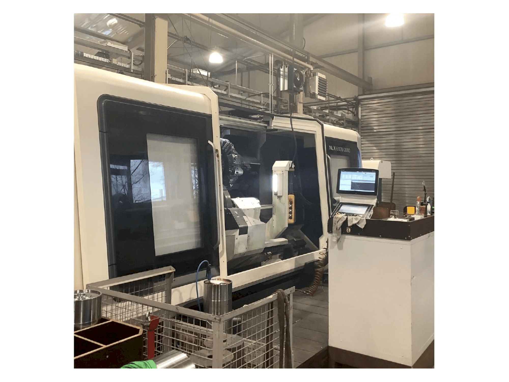 DMG MORI NLX 6000 | 2000 Mašinos vaizdas iš priekio