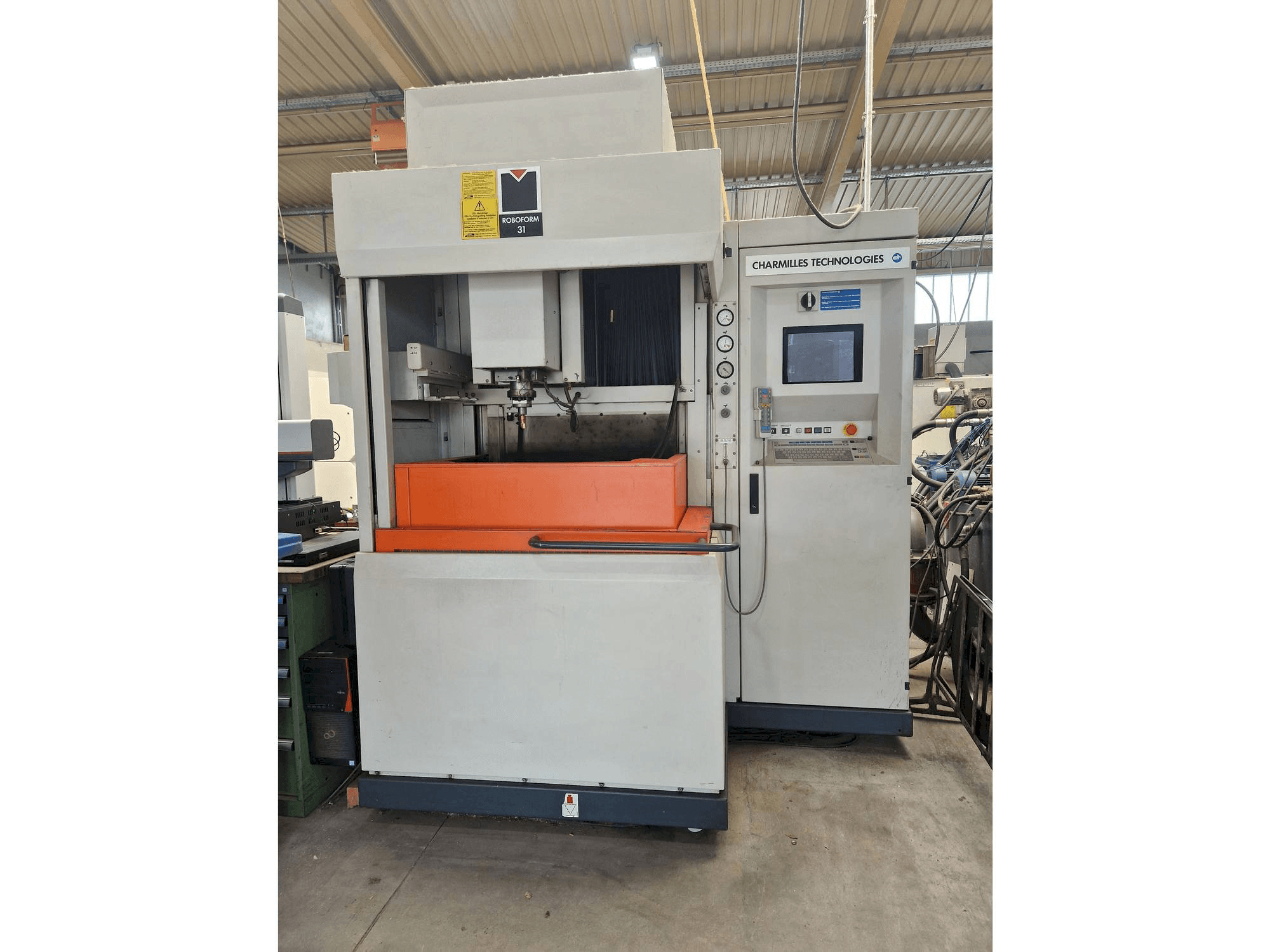 CHARMILLES Roboform 31 Mašinos vaizdas iš priekio