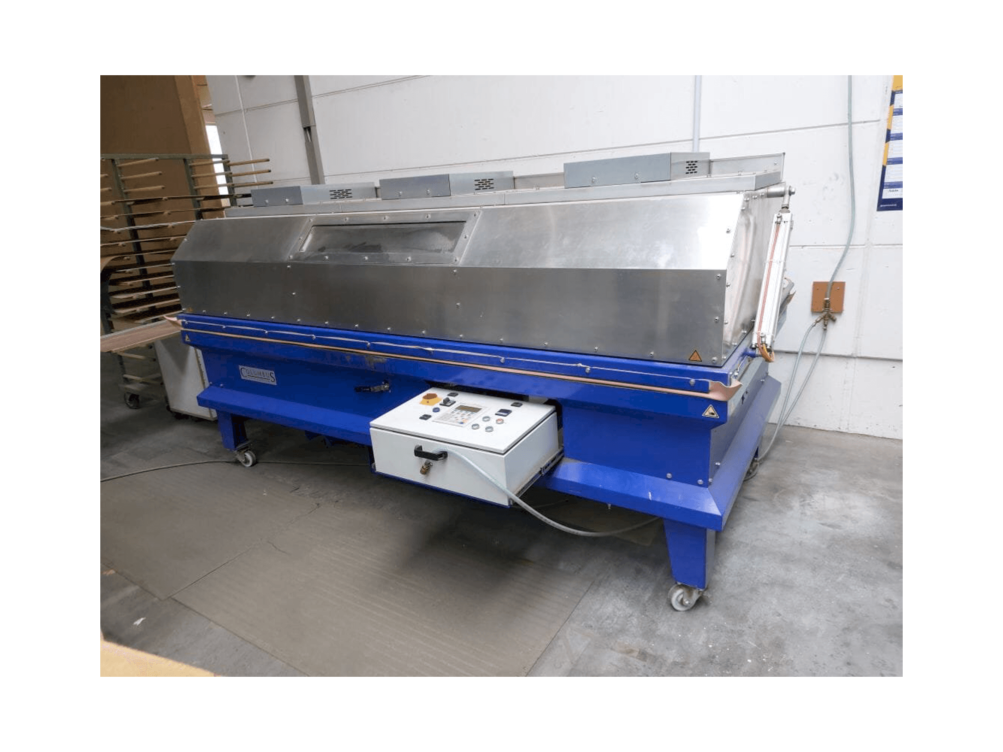 Columbus MULTIMAT Mašinos vaizdas iš priekio