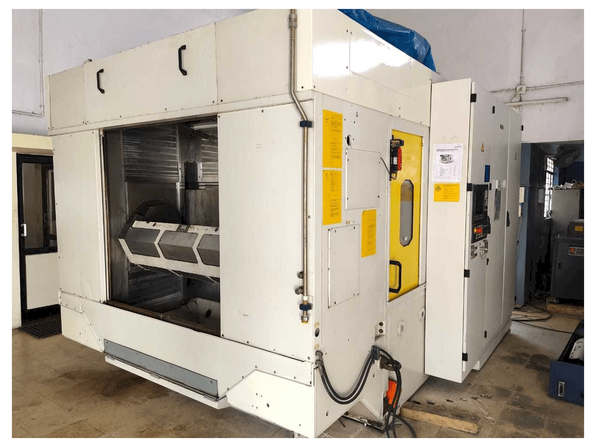 GROB G320 Mašinos vaizdas iš priekio