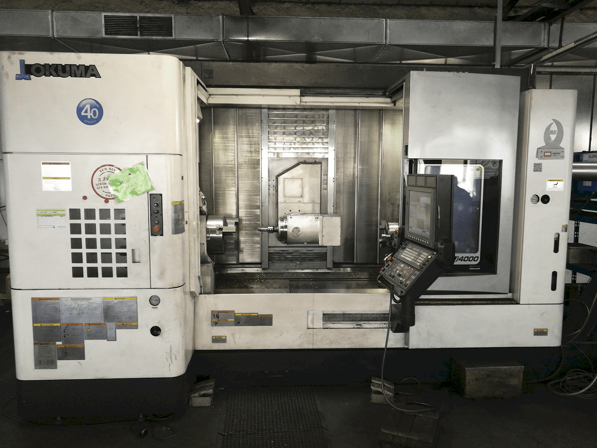 Okuma Mašinos vaizdasMULTUS U4000 iš priekio