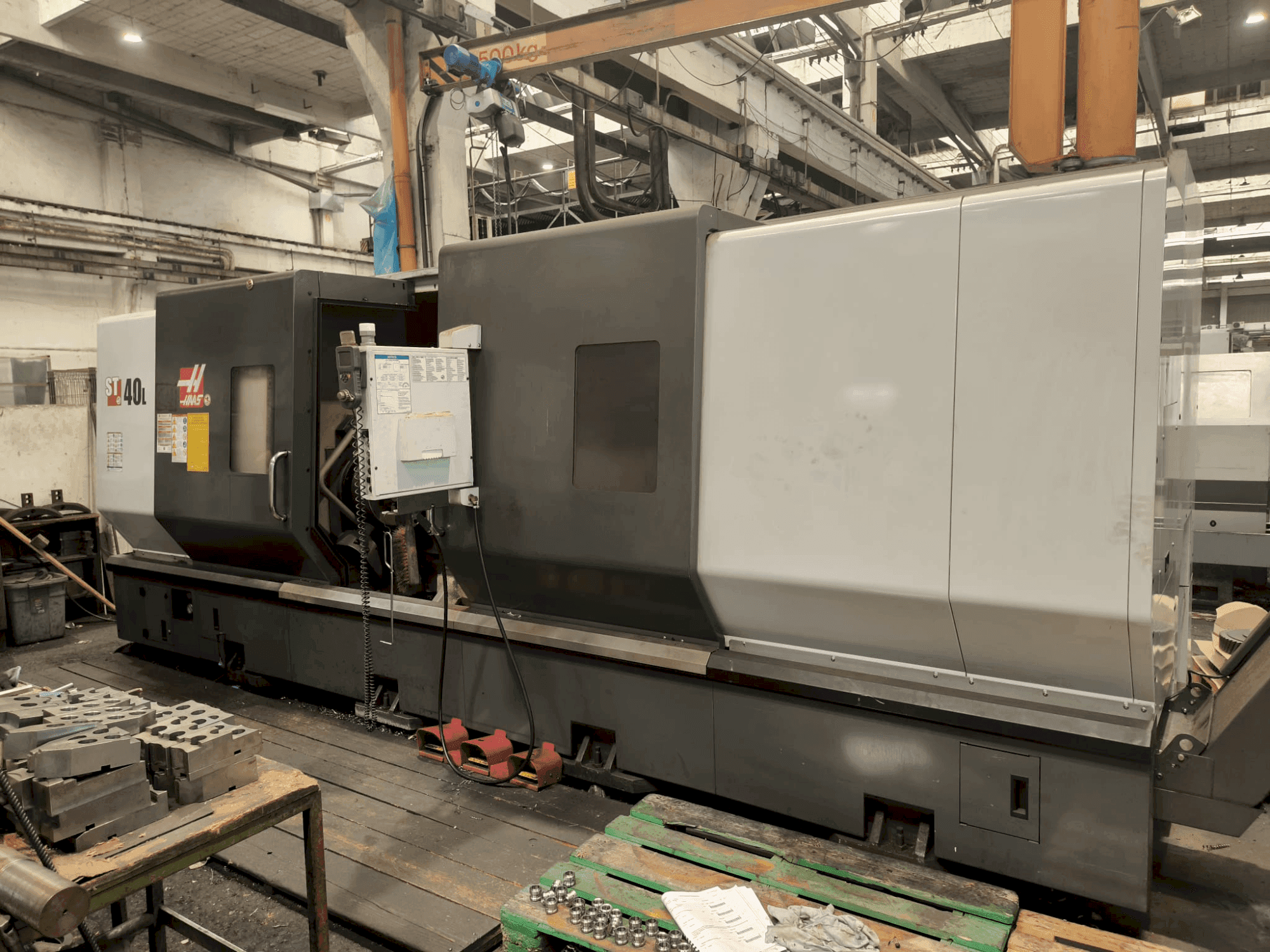 HAAS ST40L Mašinos vaizdas iš priekio