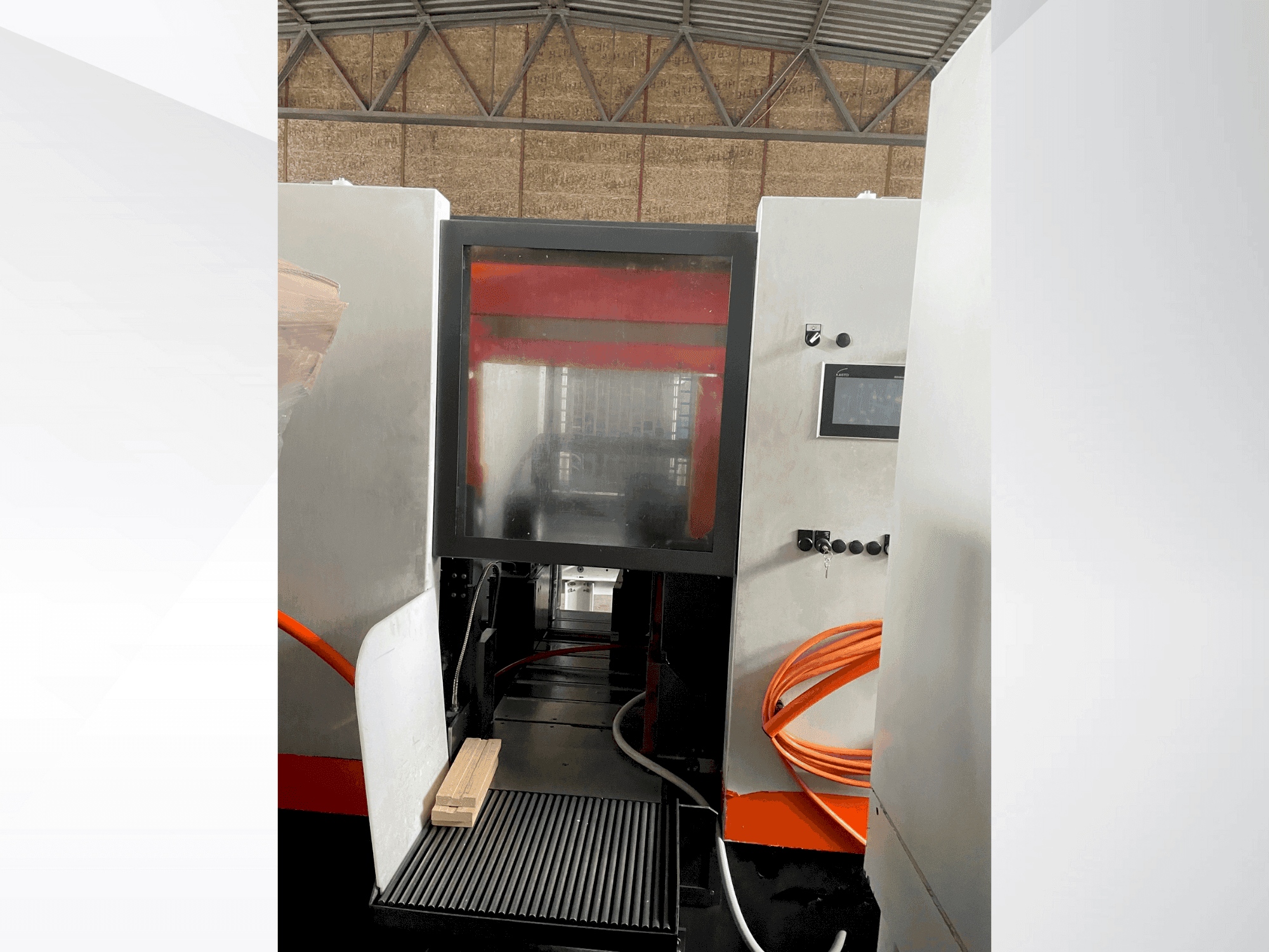 KASTO WIN A4.6 Mašinos vaizdas iš priekio