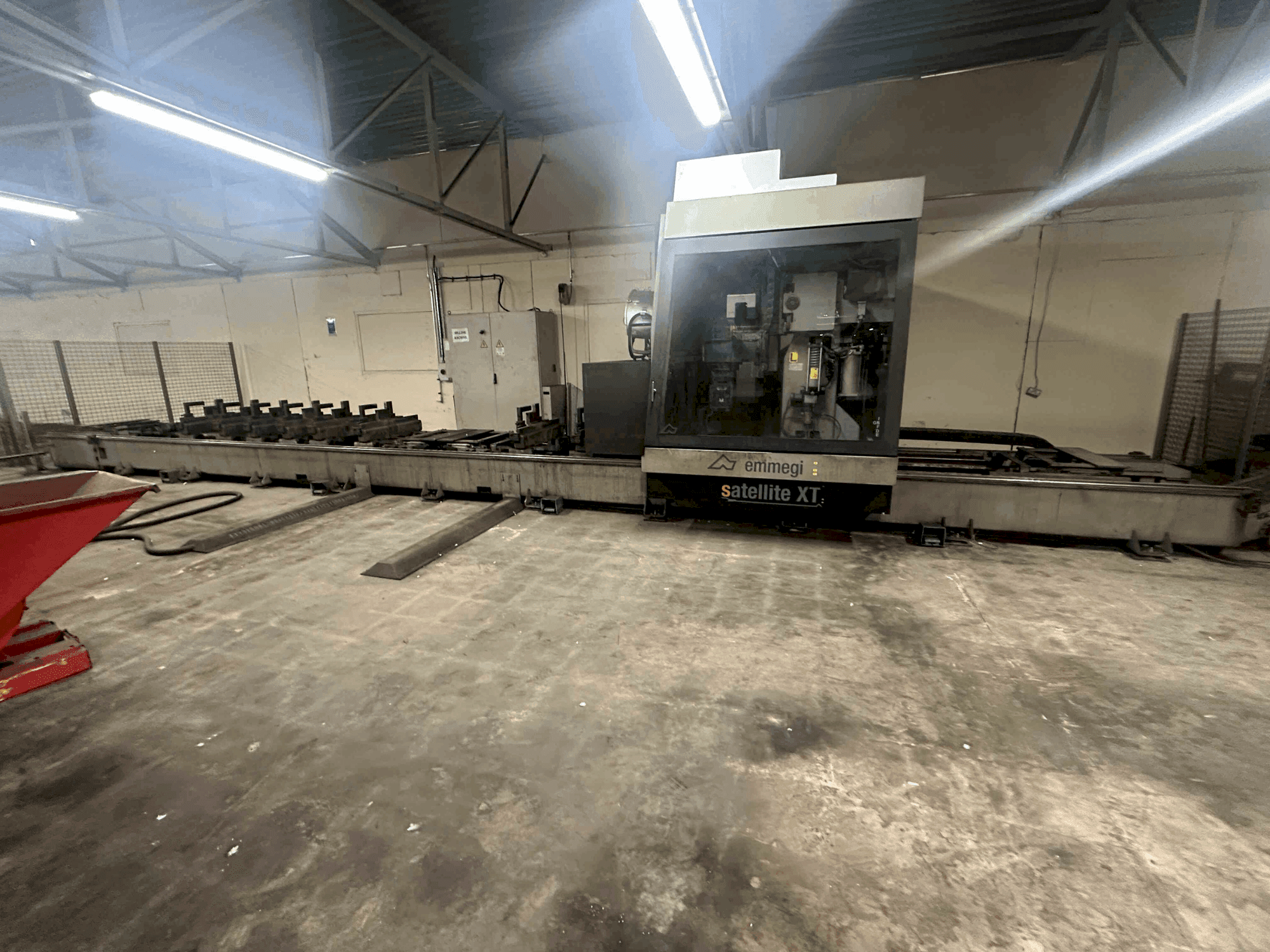 Emmegi Satellite XT10500 Mašinos vaizdas iš priekio