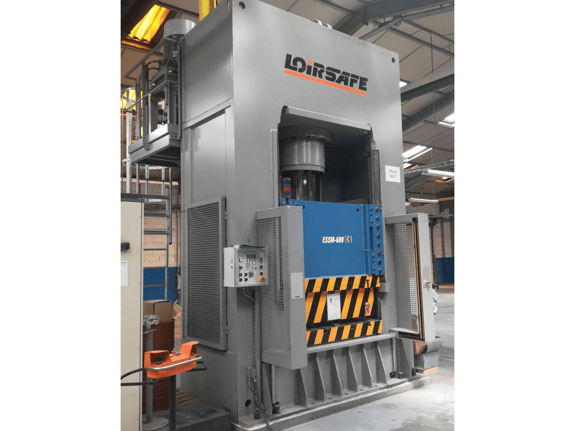 LOIRSAFE ESSM -600/15-13,5/12-8 Mašinos vaizdas iš priekio